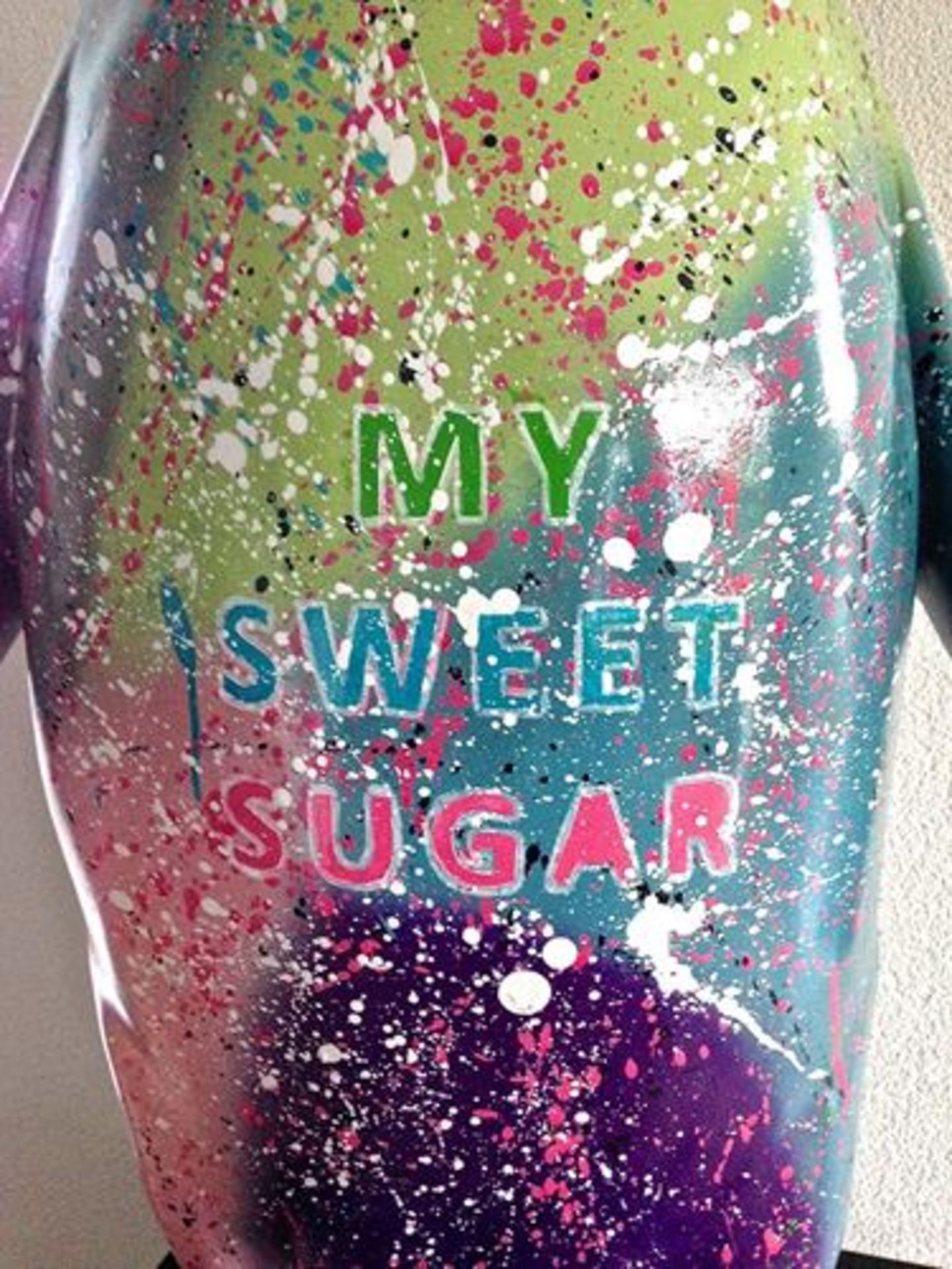 My Sweet Sugar, Sugar Free Resine and Paint Unique 100 x 66 x 43 cm 2016 - - My [...] - Bild 2 aus 4