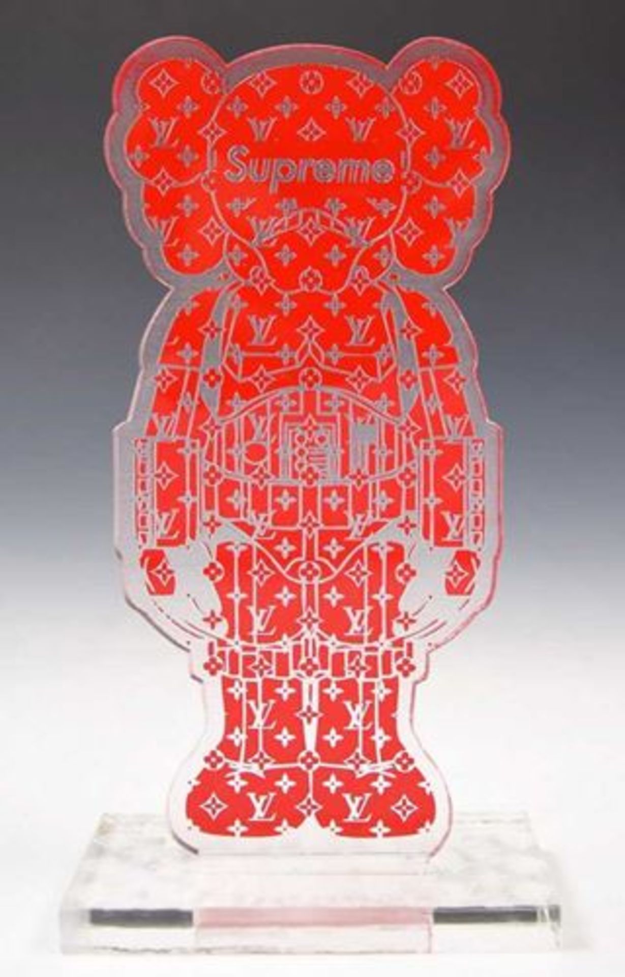 Kaws Collaboration of Kaws, Supreme, Louis Vuitton Sculpture Plastic [...]