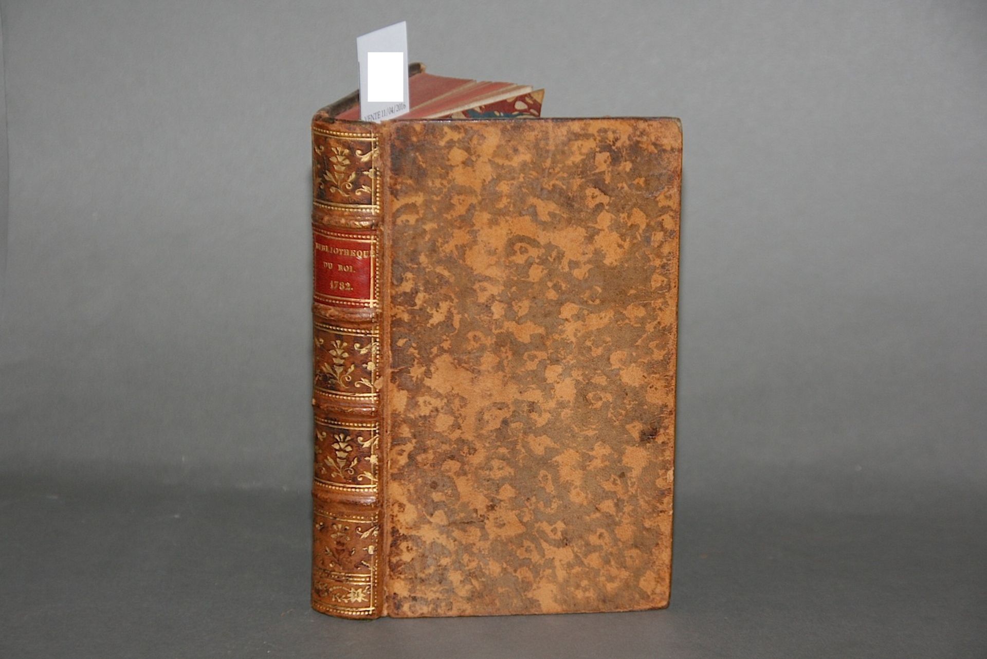 [BIBLIOTHÈQUE ROYALE, 1782] LEPRINCE, Nicolas-Thomas. - Essai historique sur la [...]