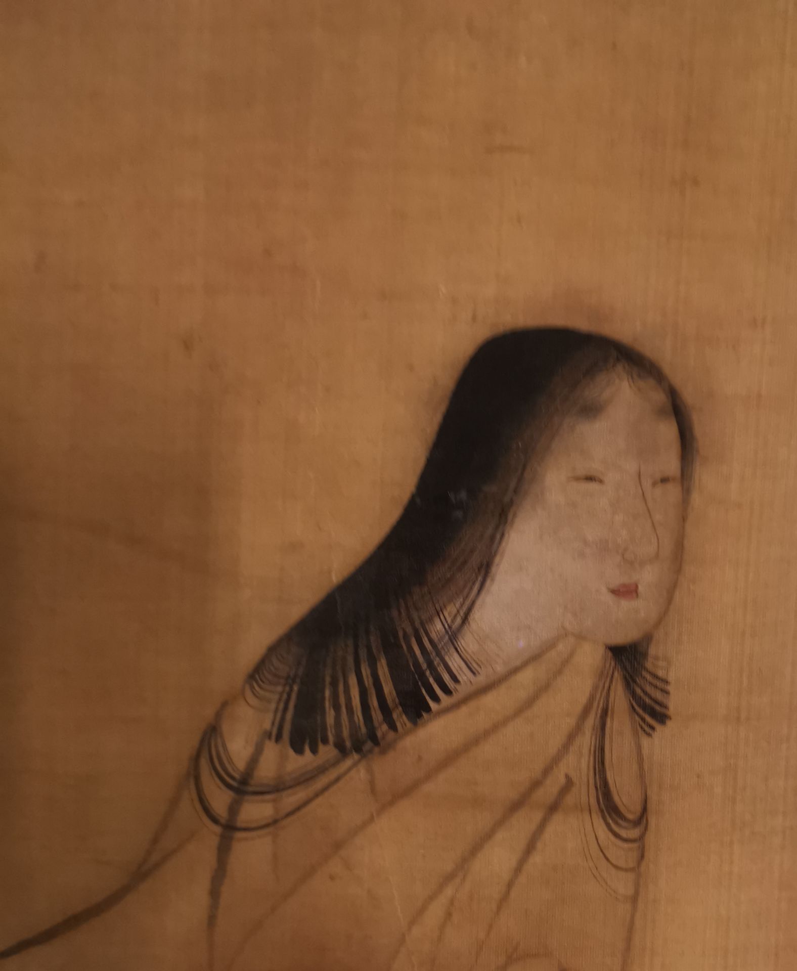 JAPON. Jeune femme au bougeoir et à l'oiseau. Peinture sur soie, porte une signature [...] - Bild 5 aus 5