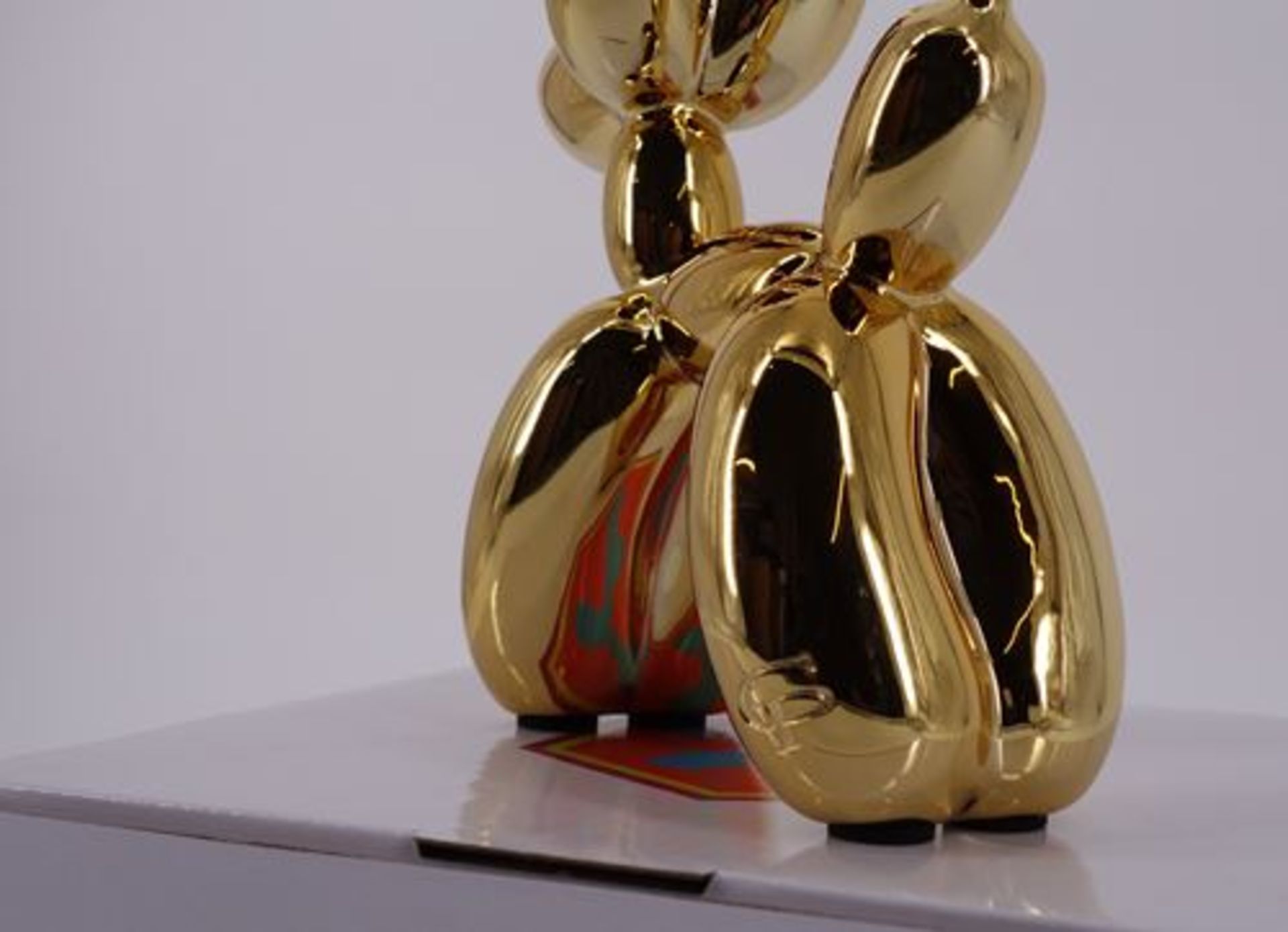 Jeff KOONS (after) Gold Balloon Dog Sculpture in lacquer on resin not signed and not [...] - Bild 2 aus 7