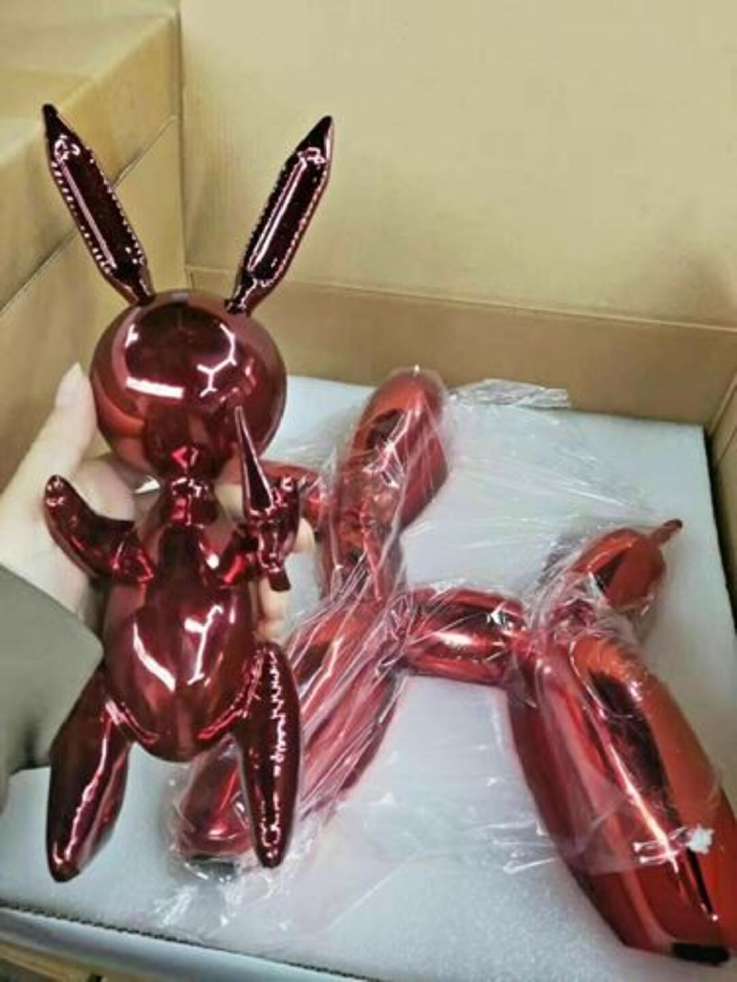 Jeff Koons (after) - Red Rabbit Zinc alloy Editions Studio Limited edition of 500, [...] - Bild 3 aus 6