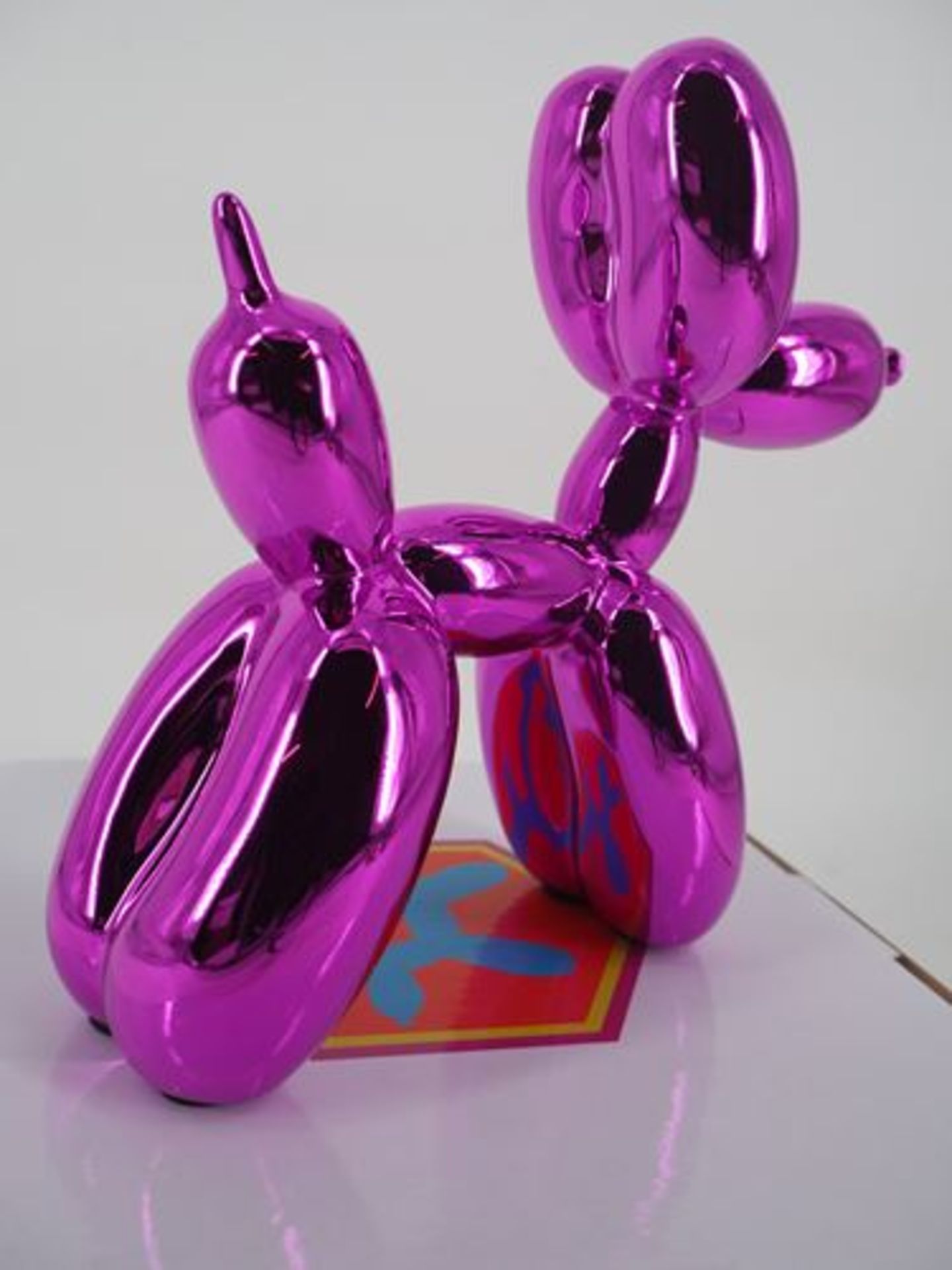 Jeff KOONS (after) Pink Balloon Dog Lacquered sculpture on resin Unsigned and [...] - Bild 7 aus 10