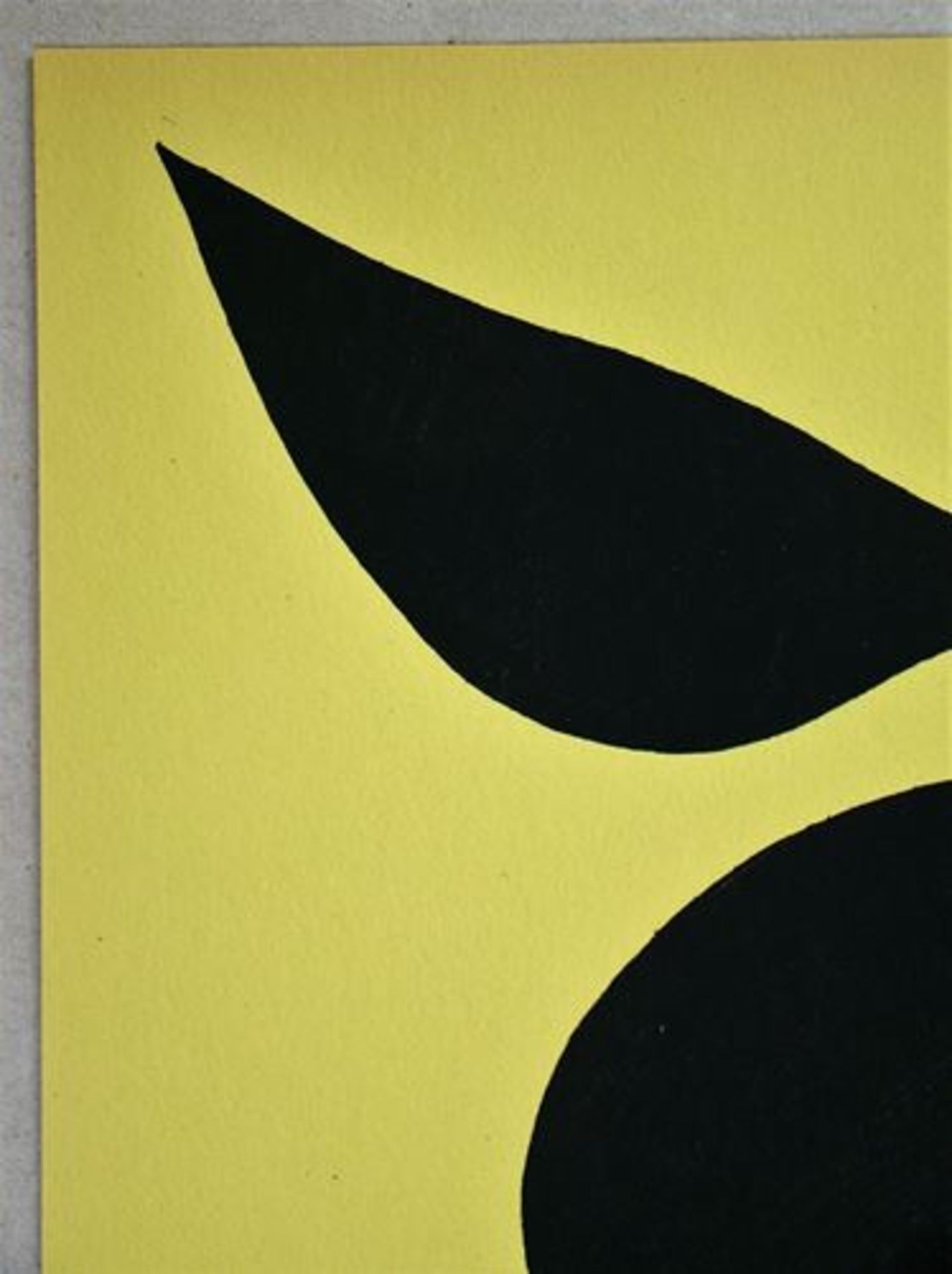 Stencil in black on yellow coloured wove paper, unsigned. Realized in the year 1957 [...] - Bild 3 aus 9