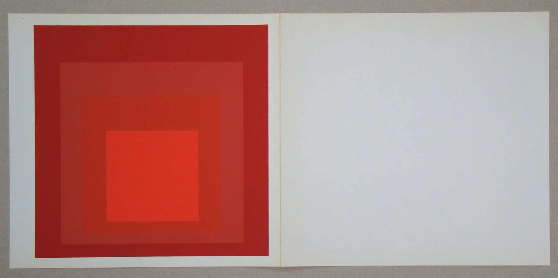 Silkscreenprint in 4 colours on strong wove paper. Title: Homage to the Square - [...] - Bild 3 aus 9