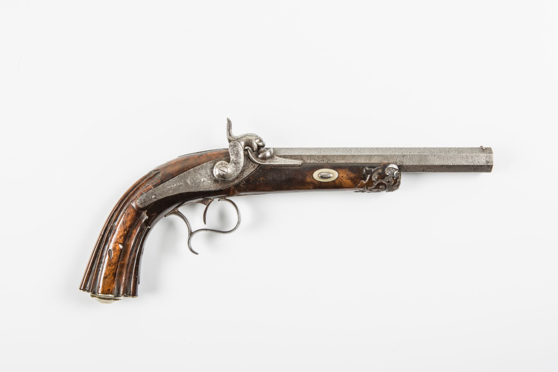 Pistolet de duel à percussion, faisant partie d'une paire, platine arrière avec [...]