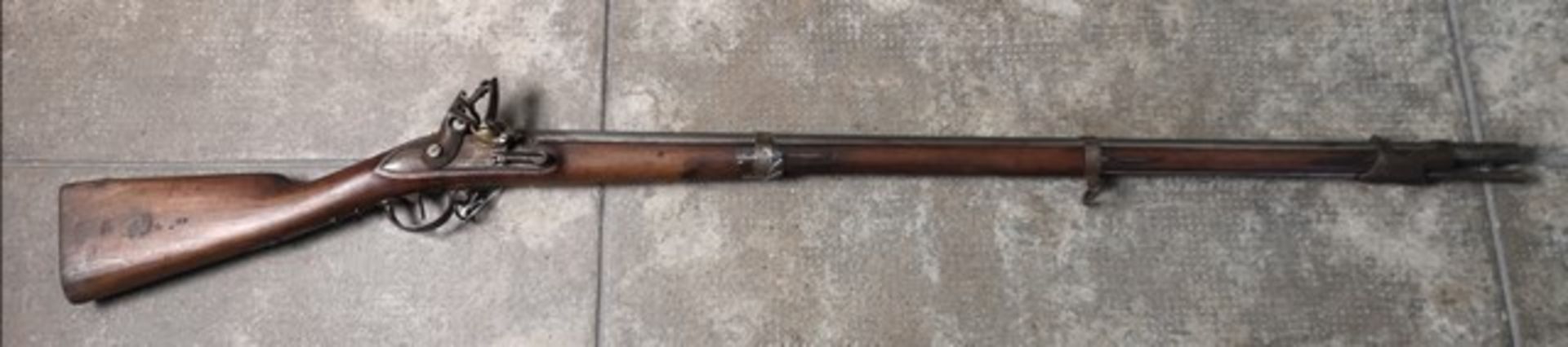 Fusil modèle 1816, Manufacture de Mutzig, Restauration. Canon à huit pans au [...]