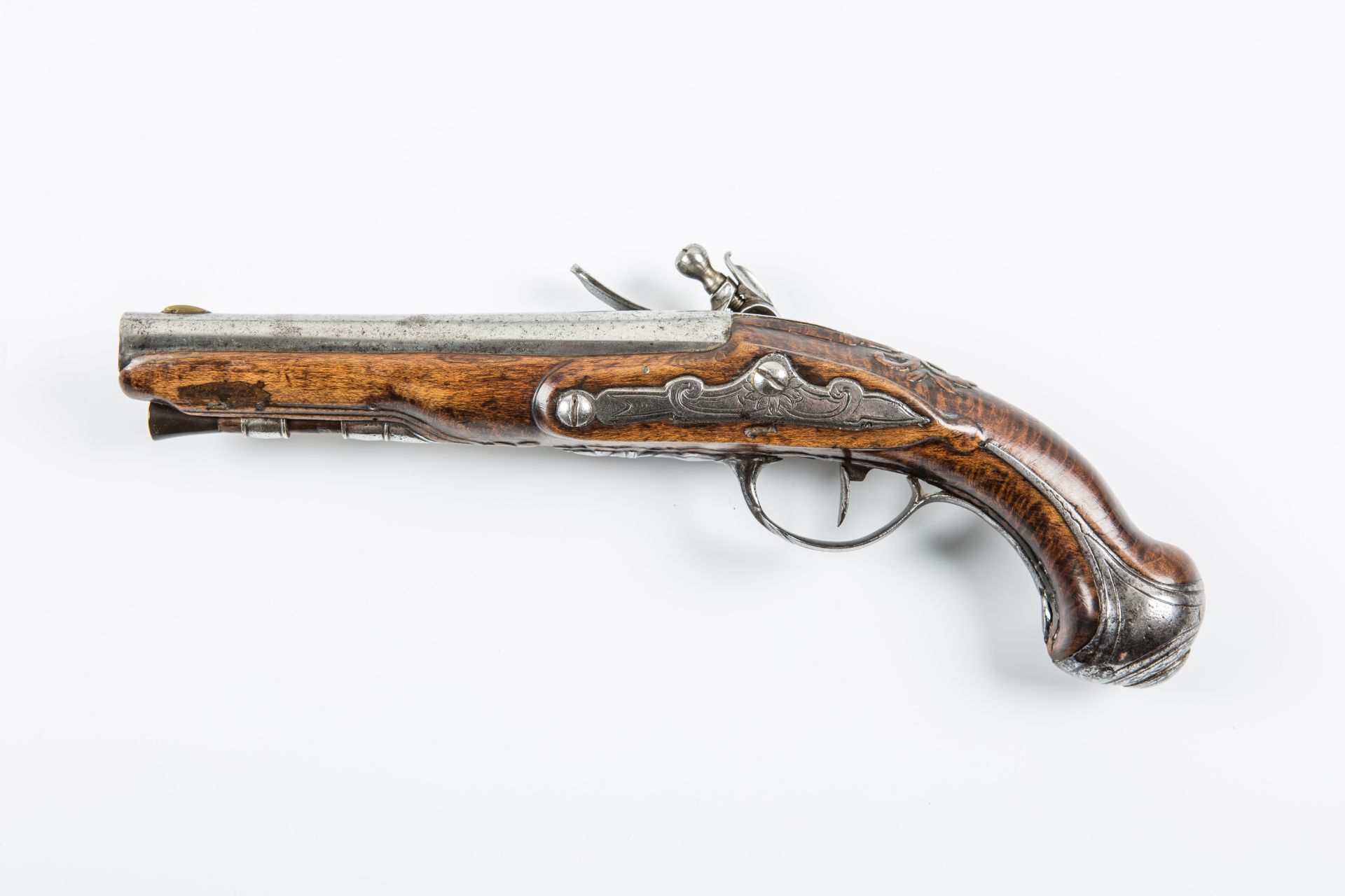 Beau pistolet à silex, signé " LABORDE à Paris ", canon à pans au tonnerre, fût [...] - Bild 2 aus 3