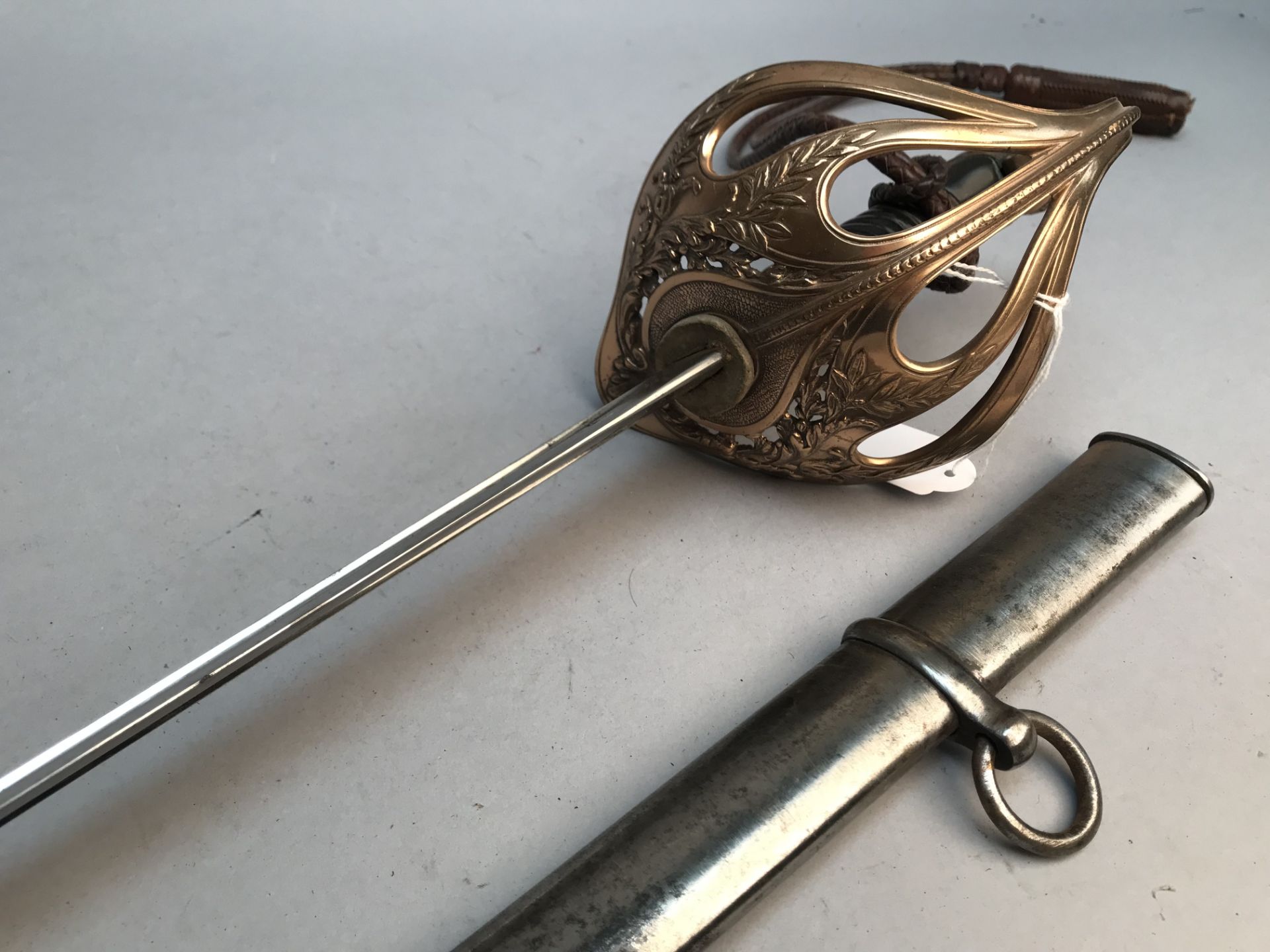 Sabre d'Officier de Cavalerie modèle 1896, troisième république, manque filigrane, [...] - Bild 2 aus 2