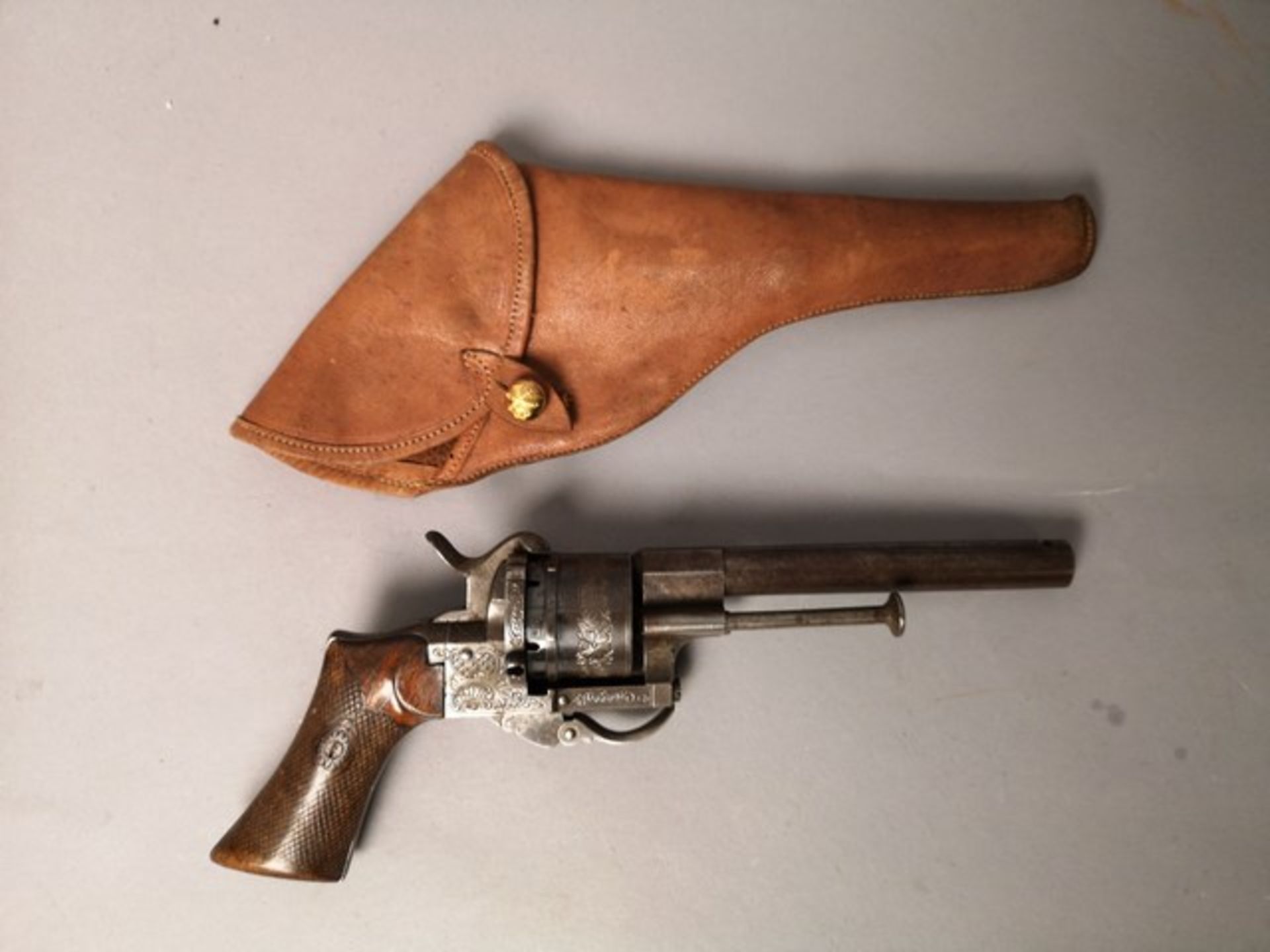 Beau revolver à broche Lefaucheux, marqué au tonnerre " E.EFAUCHEUX Invt BREVETE [...] - Bild 3 aus 3