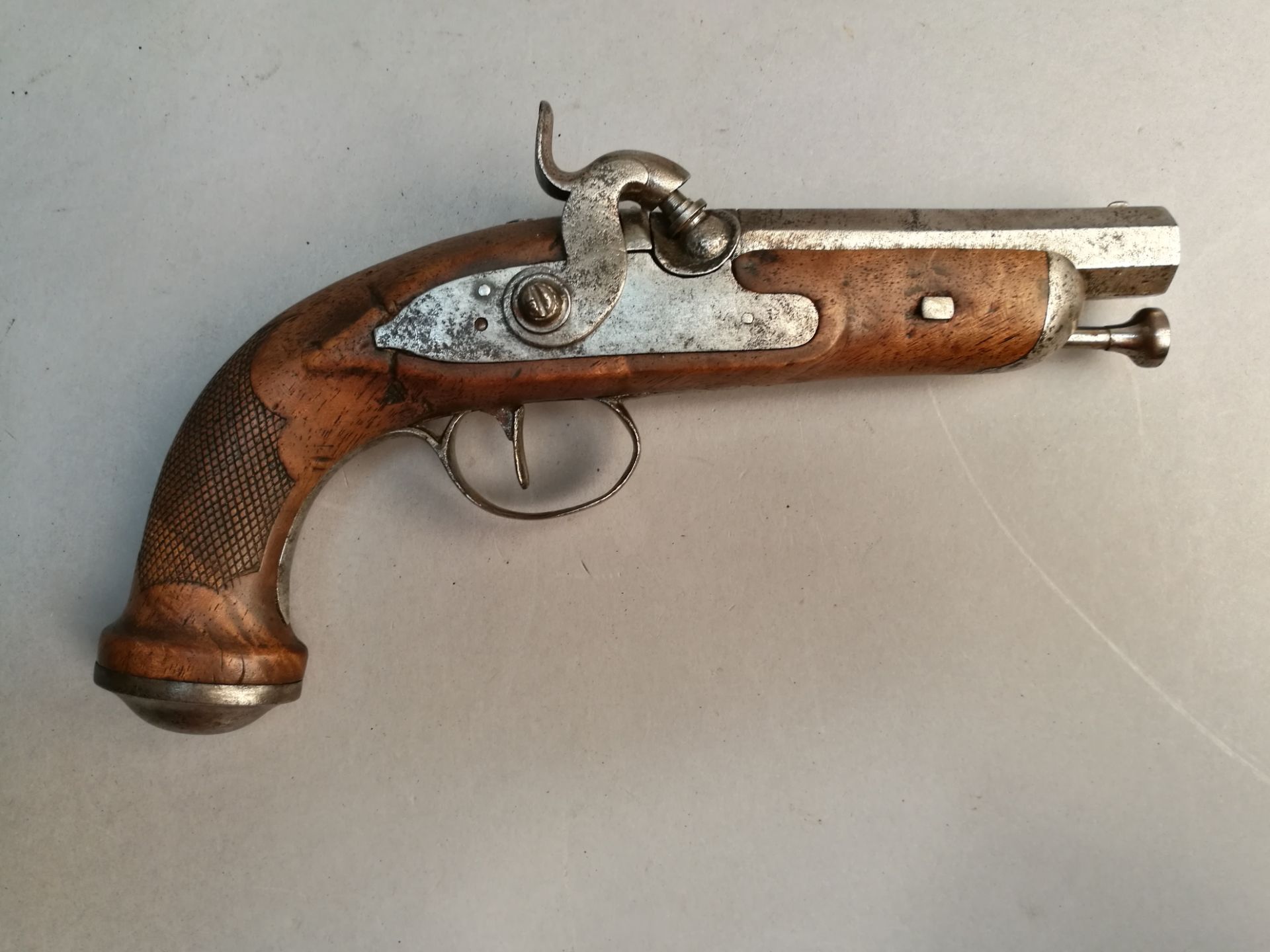 Pistolet de voyage début XIXe siècle. -