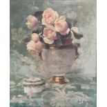 Léon-Régis JUNIQUE (1875-1945). Bouquet de roses. Huile sur panneau, signée en bas [...]