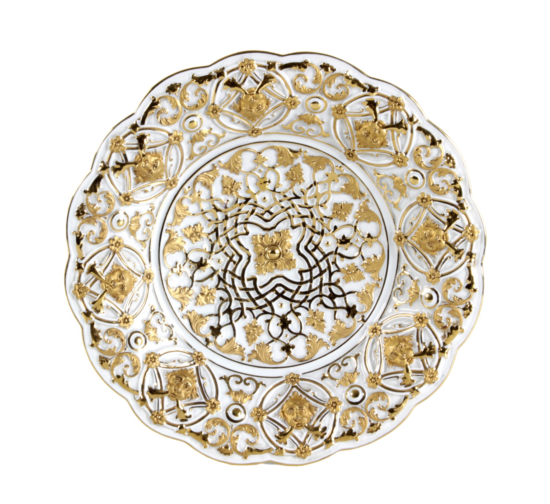 20th century decorative plate in Meissen porcelain