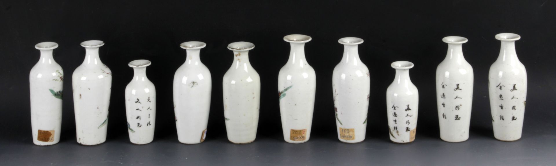 A collection of 10 Chinese porcelain vases from the Republic period - Image 3 of 4