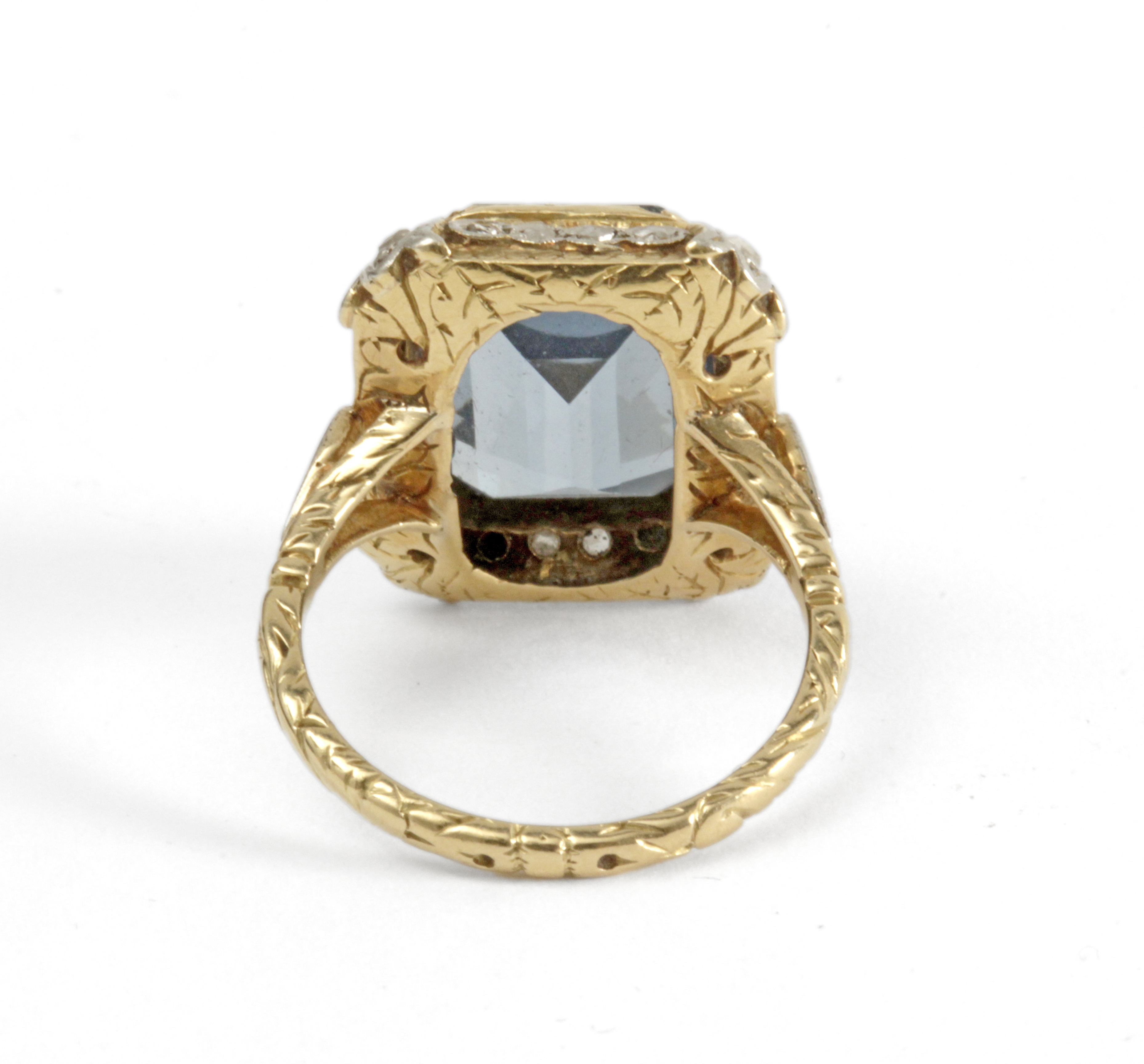 18k. yellow gold, platinum, synthetic spinel and rose cut diamonds ring circa 1940 - Image 3 of 3