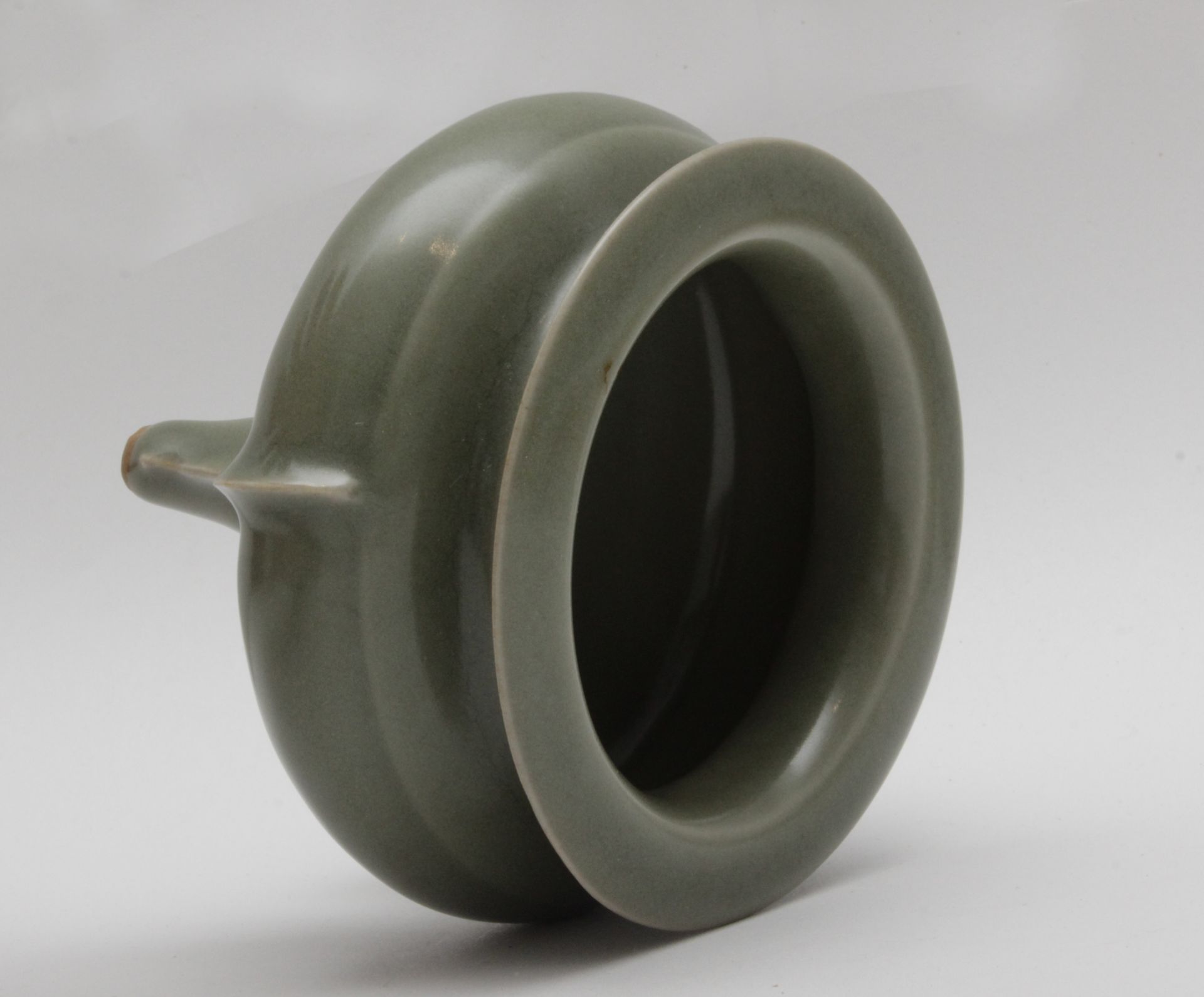 20th century Chinese censer in celadon porcelain - Image 5 of 6