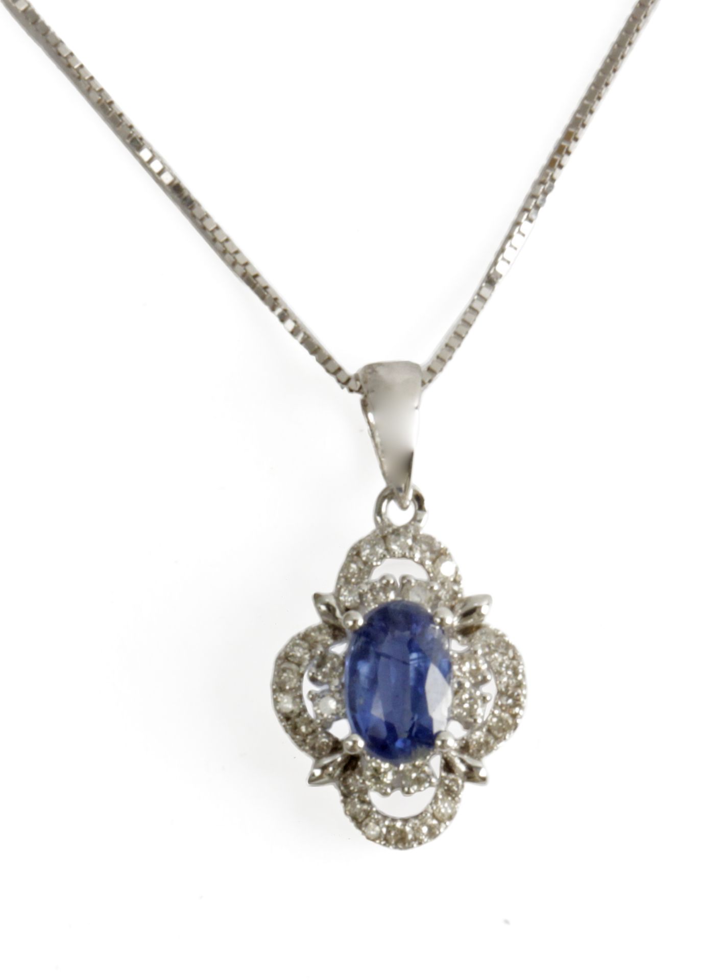 18k. white gold brilliant cut diamonds and oval cut kyanite cluster pendant