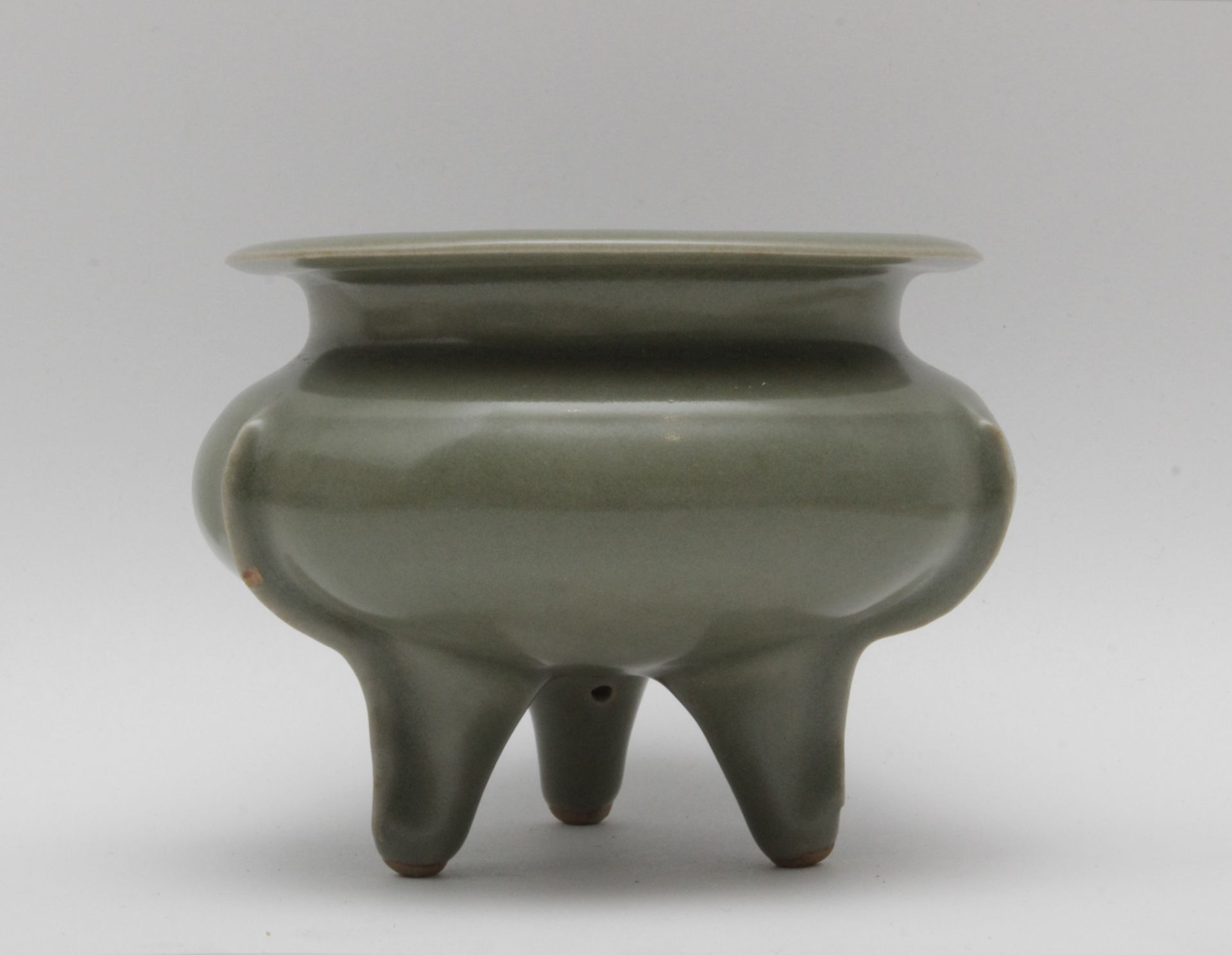 20th century Chinese censer in celadon porcelain - Image 3 of 6