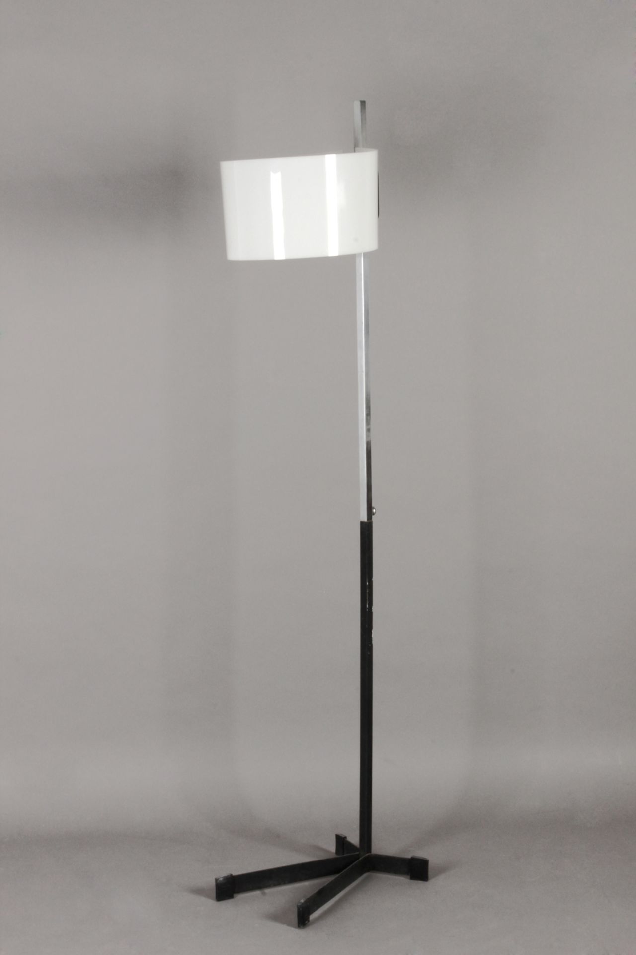 Miguel Milá. TMC floor lamp for Tramo circa 1950 - Bild 4 aus 4