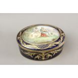 Late 19th century-early 20th century French box in Sévres porcelain