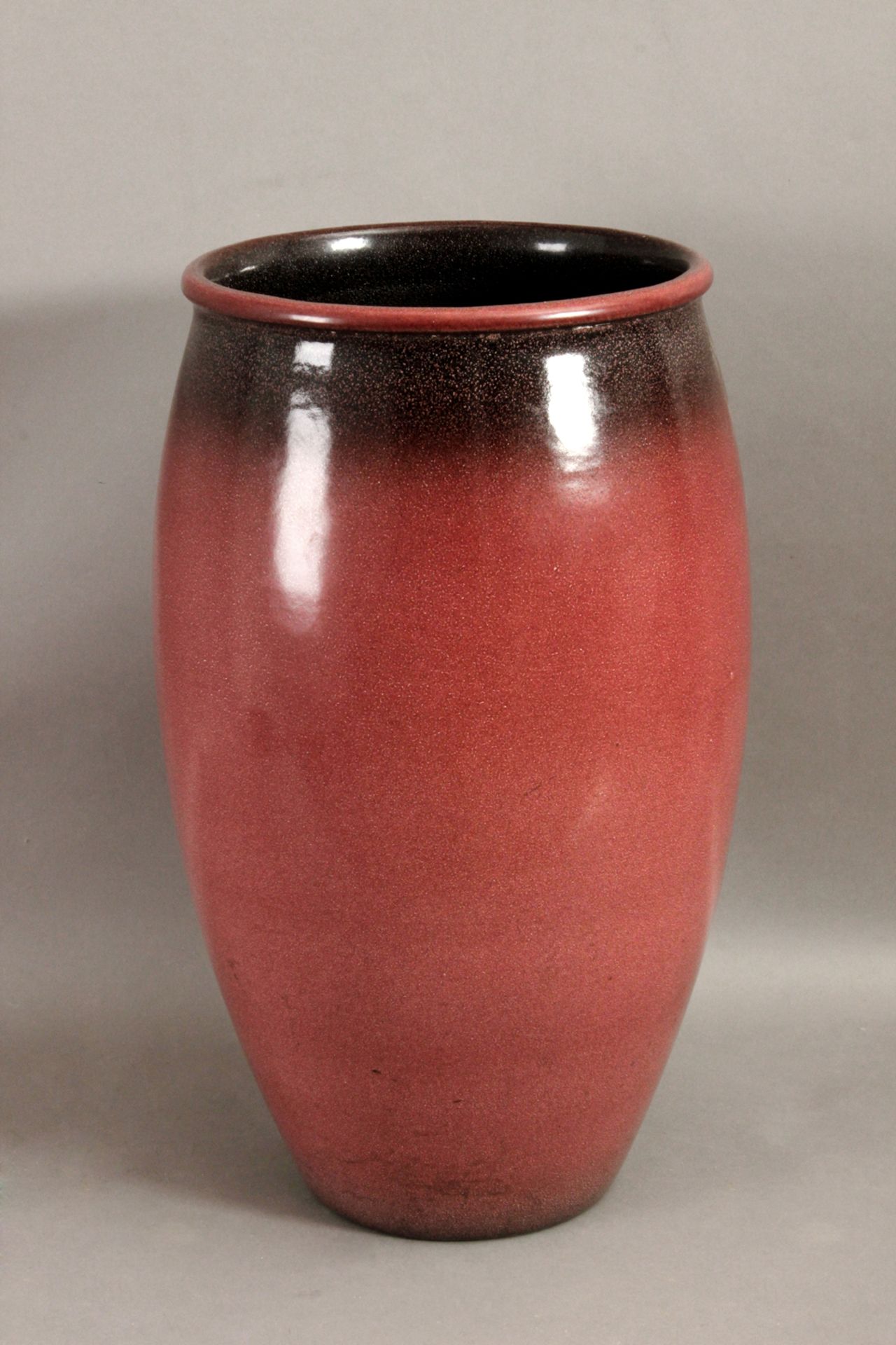 Serra. Vase in polychromed pottery