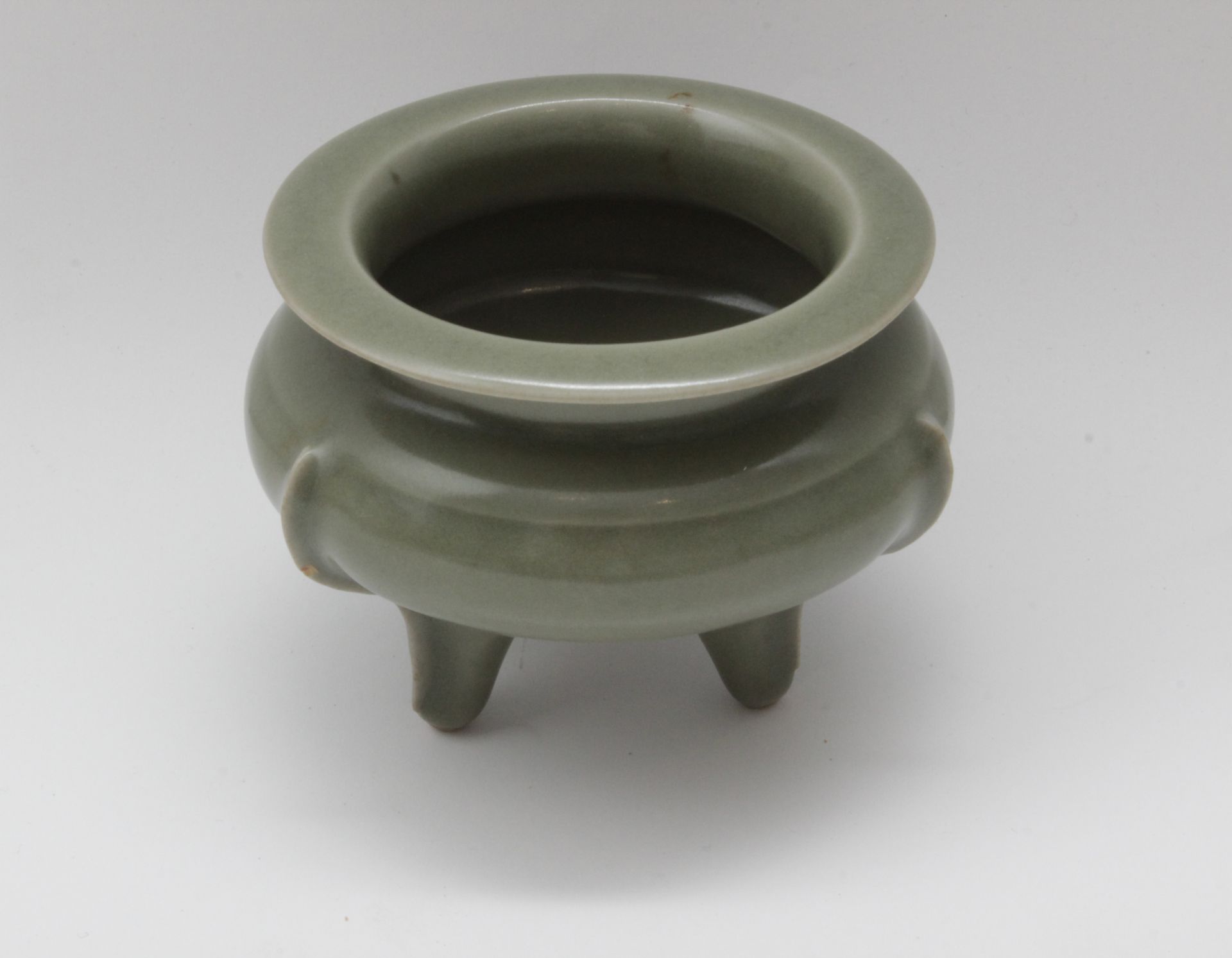 20th century Chinese censer in celadon porcelain - Image 2 of 6