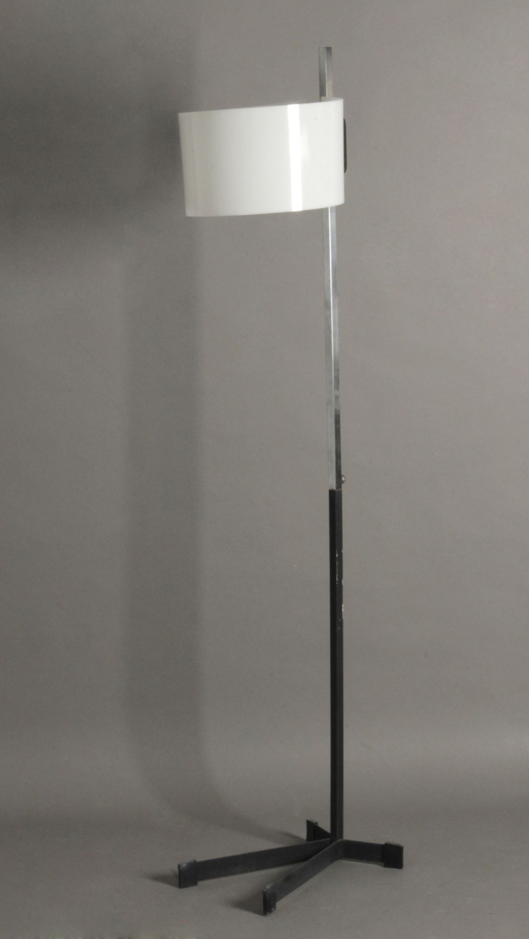 Miguel Milá. TMC floor lamp for Tramo circa 1950 - Bild 3 aus 4