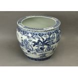 20th century Chinese Republic period jardiniére in blue and white porcelain
