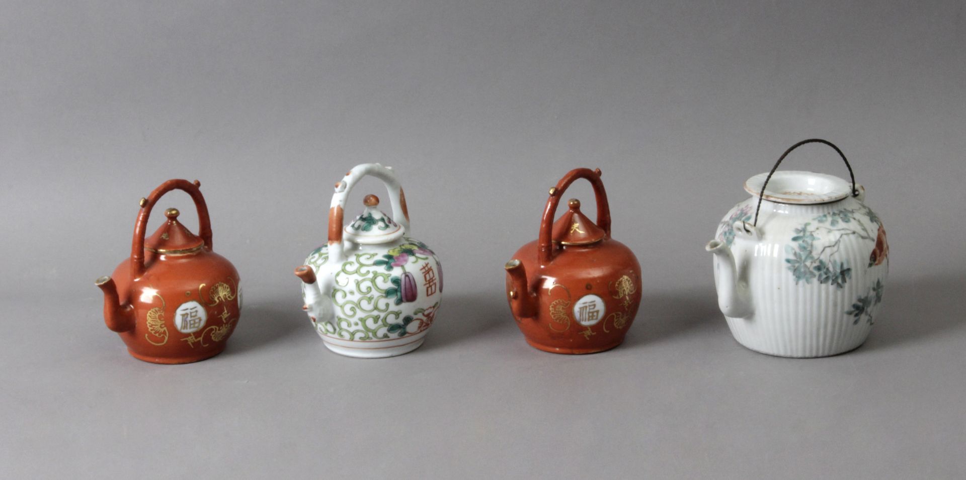 Four 20th century Chinese teapots in porcelain - Image 2 of 3