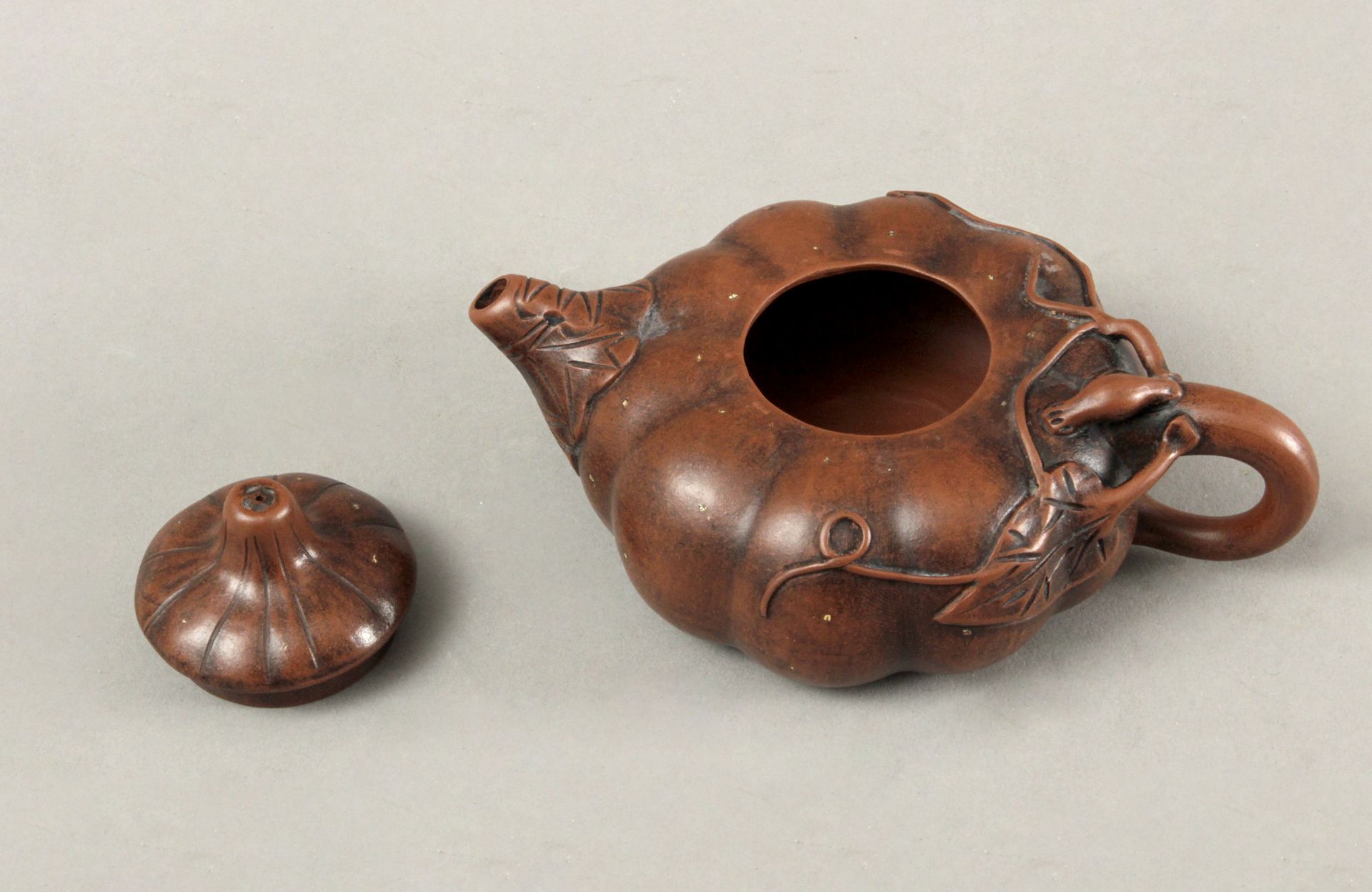 20th century Chinese Republic period yixing teapot - Image 3 of 4