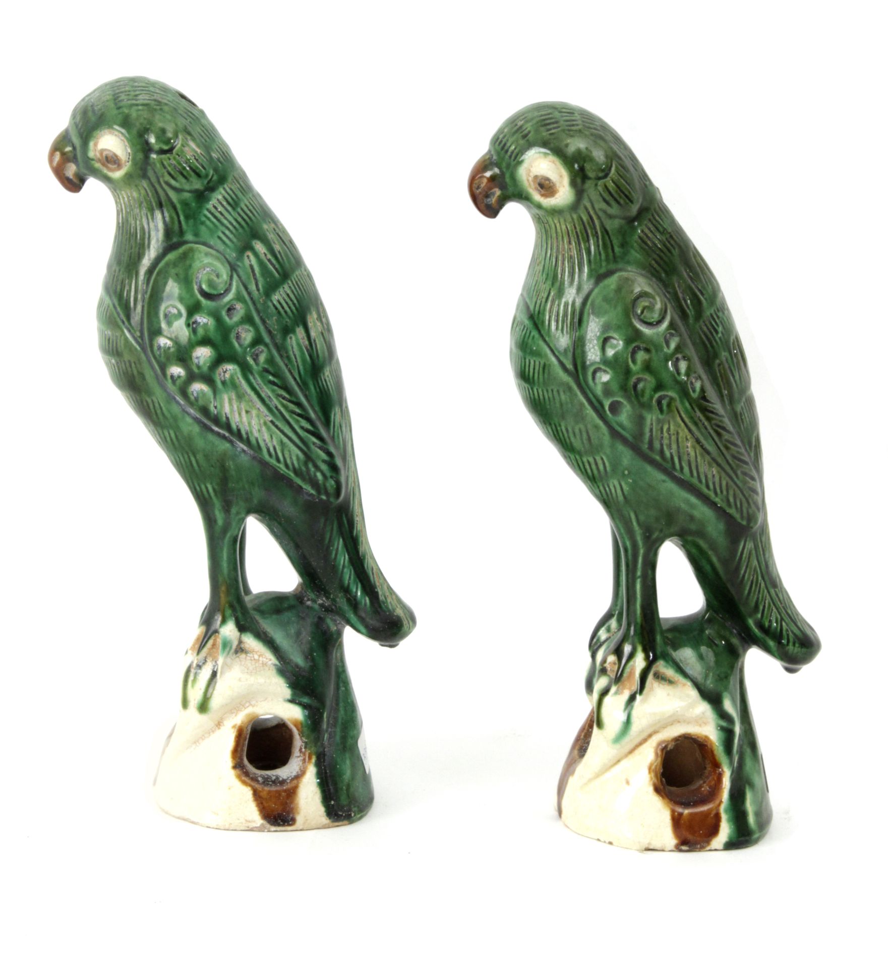 A pair of first half of 20th century Chinese figure of birds in polychrome porcelain - Image 2 of 4