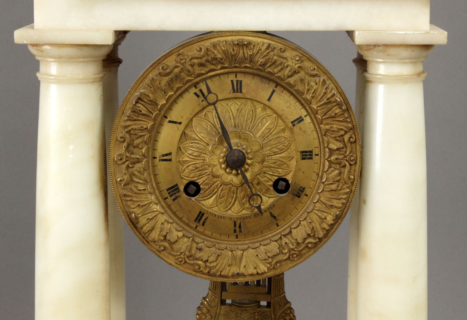 A French portico alabaster table clock - Bild 4 aus 7