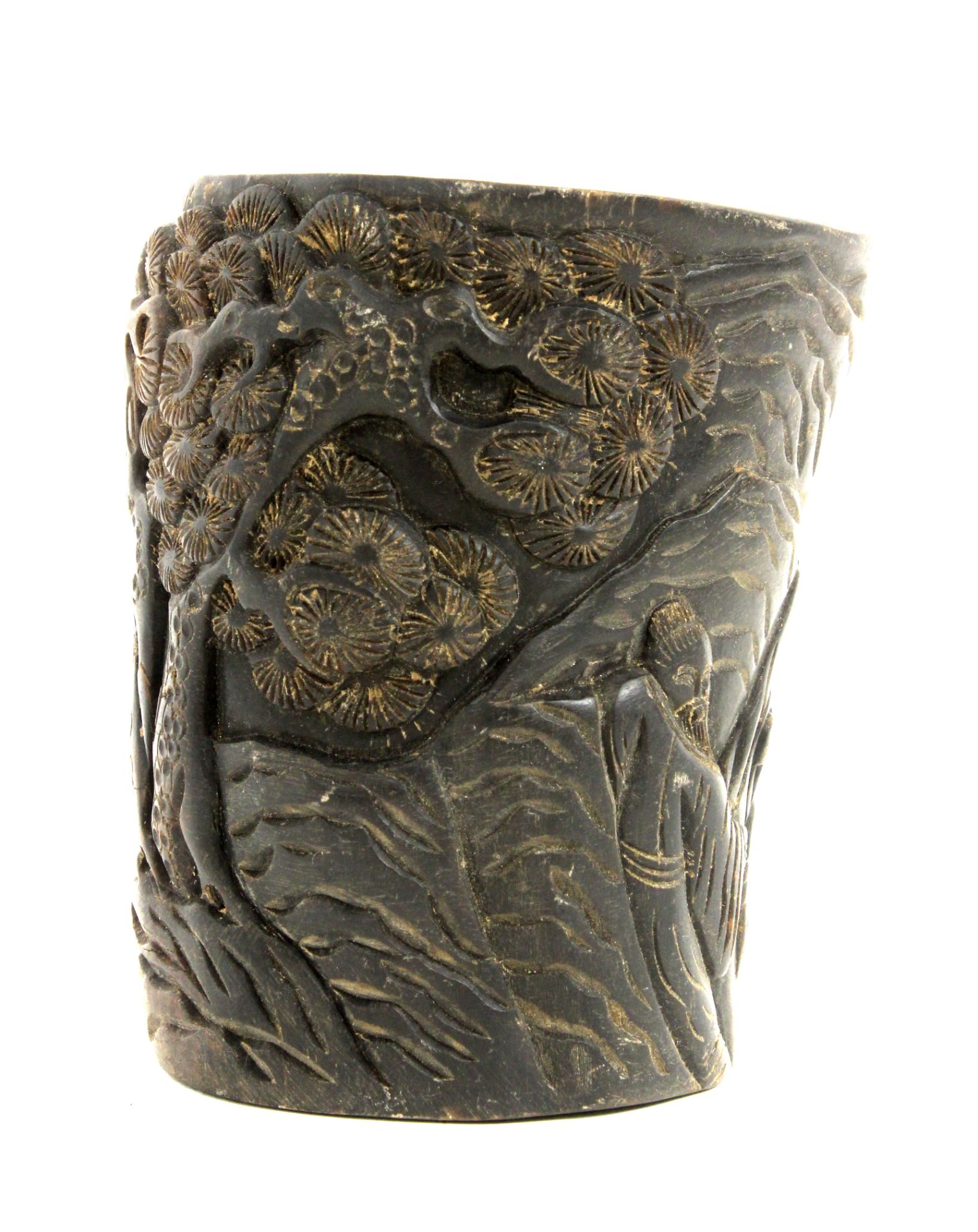 A 20th century buffalo carved horn libation cup - Bild 2 aus 3