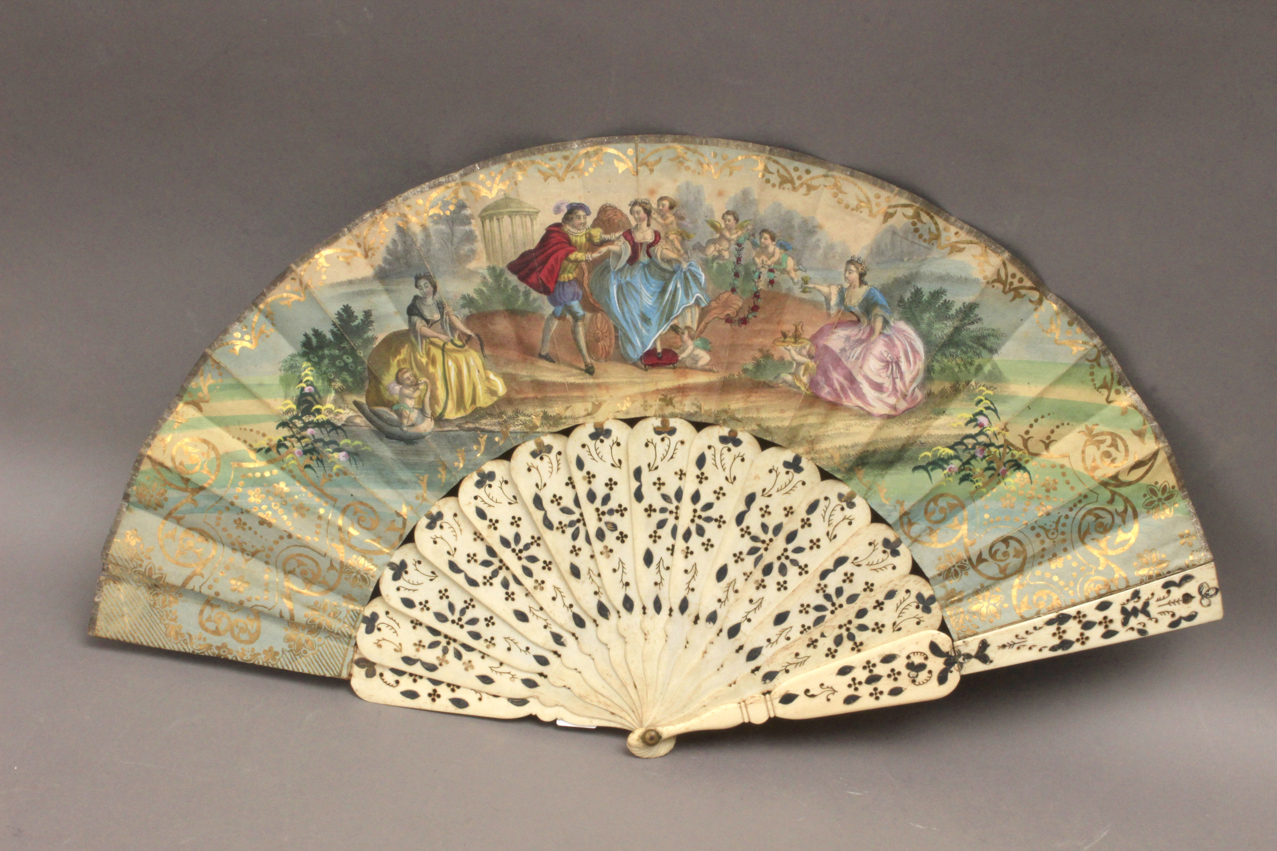 A 19th century Spanish Isabelino fan