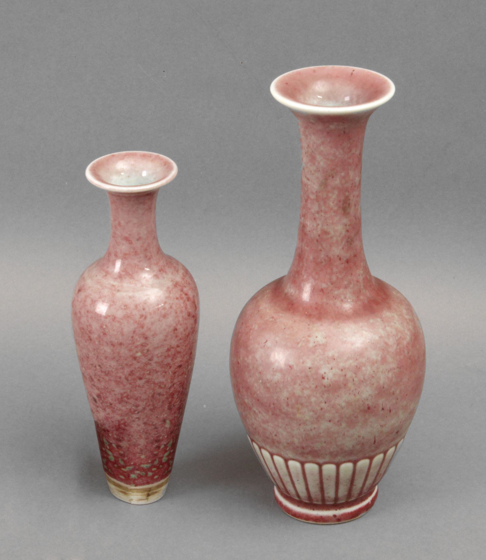 A pair of 20th century peachbloom porcelain Liuyeping vases