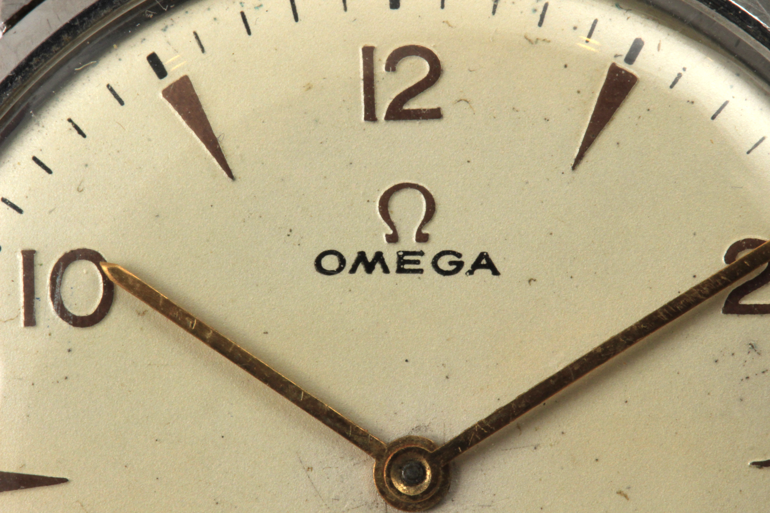 Omega. A gentlemen wrist watch circa 1950 - Image 2 of 3