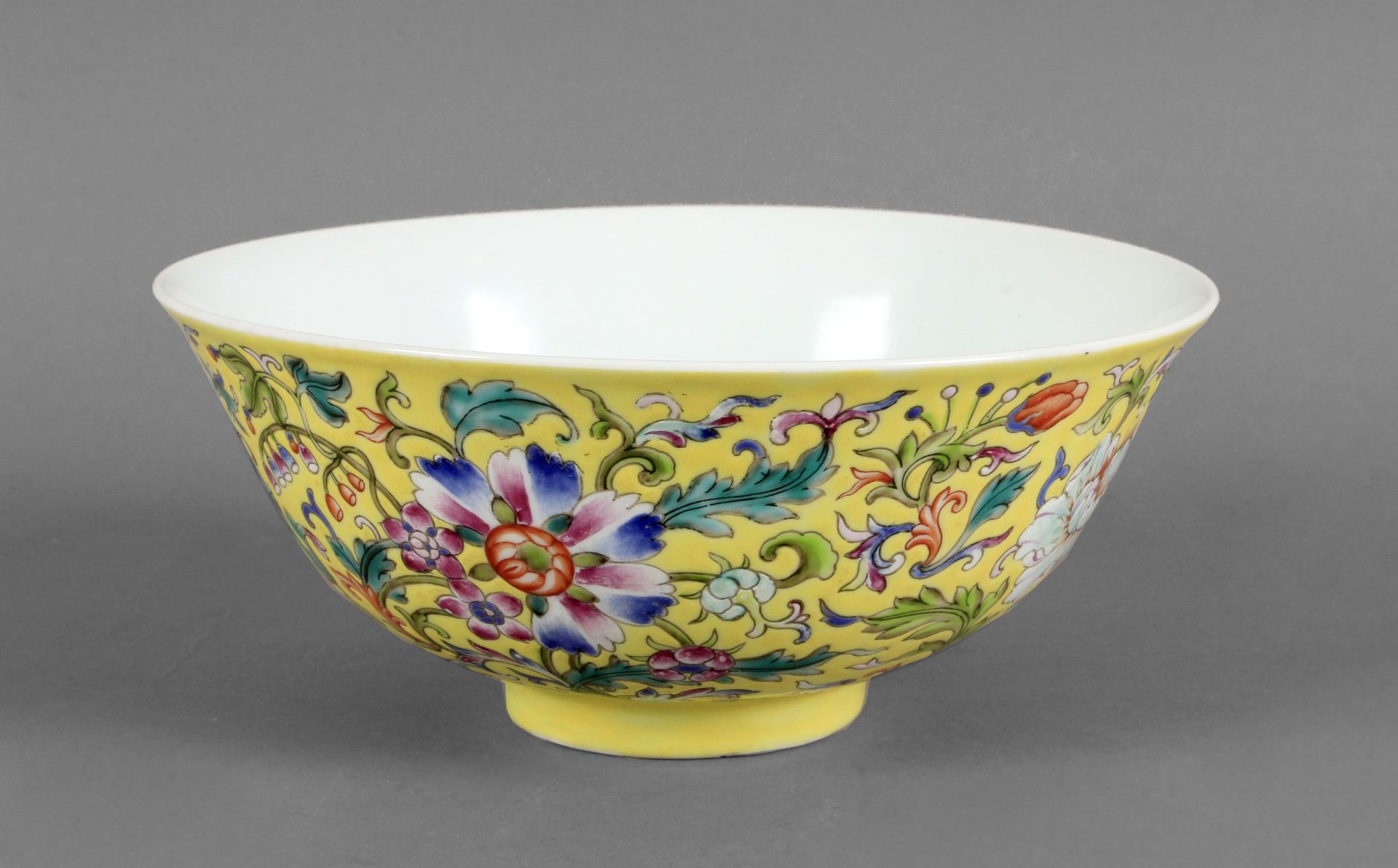 A 20th century Chinese Famille Rose bowl