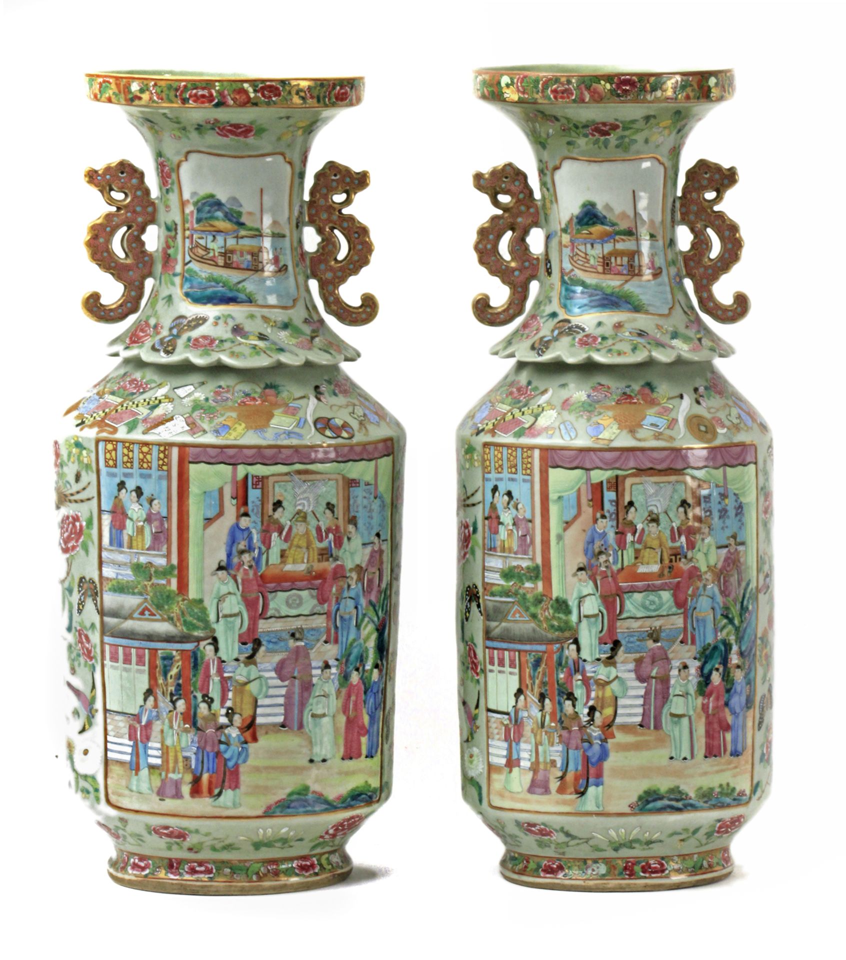 A pair of early 20th century Chinese Famille Rose Canton vases - Bild 2 aus 4