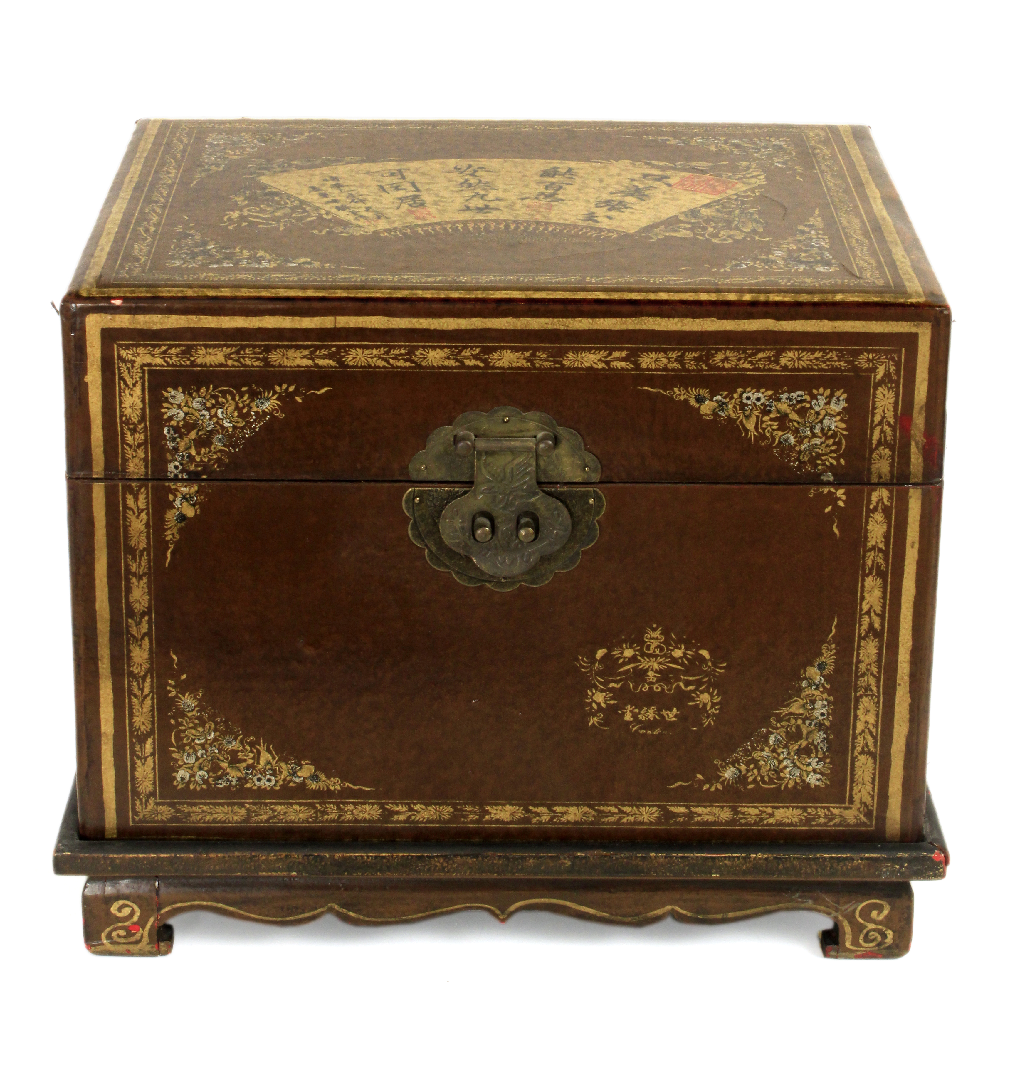 First half of 20th century Chinese game box in lacquered wood - Image 2 of 2
