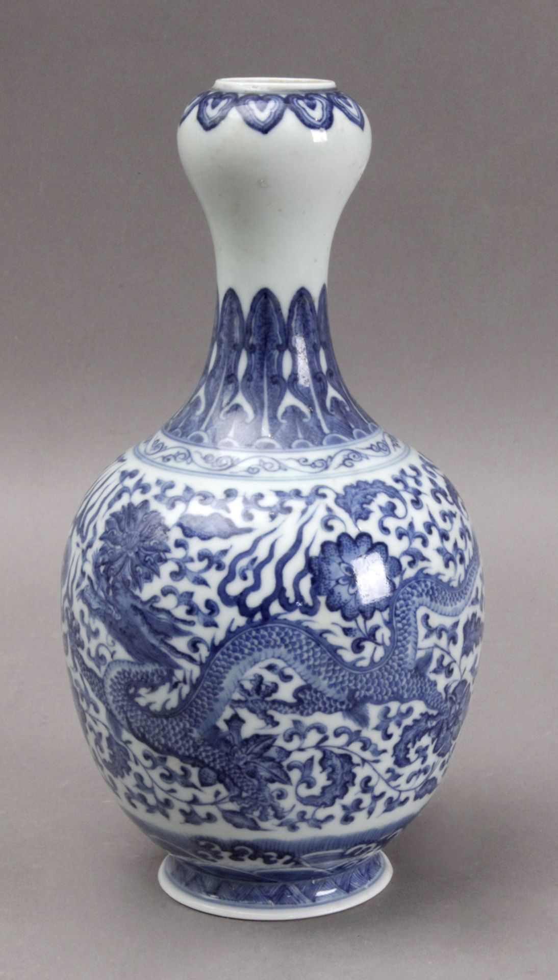 A 20th century Chinese porcelain garlic head vase