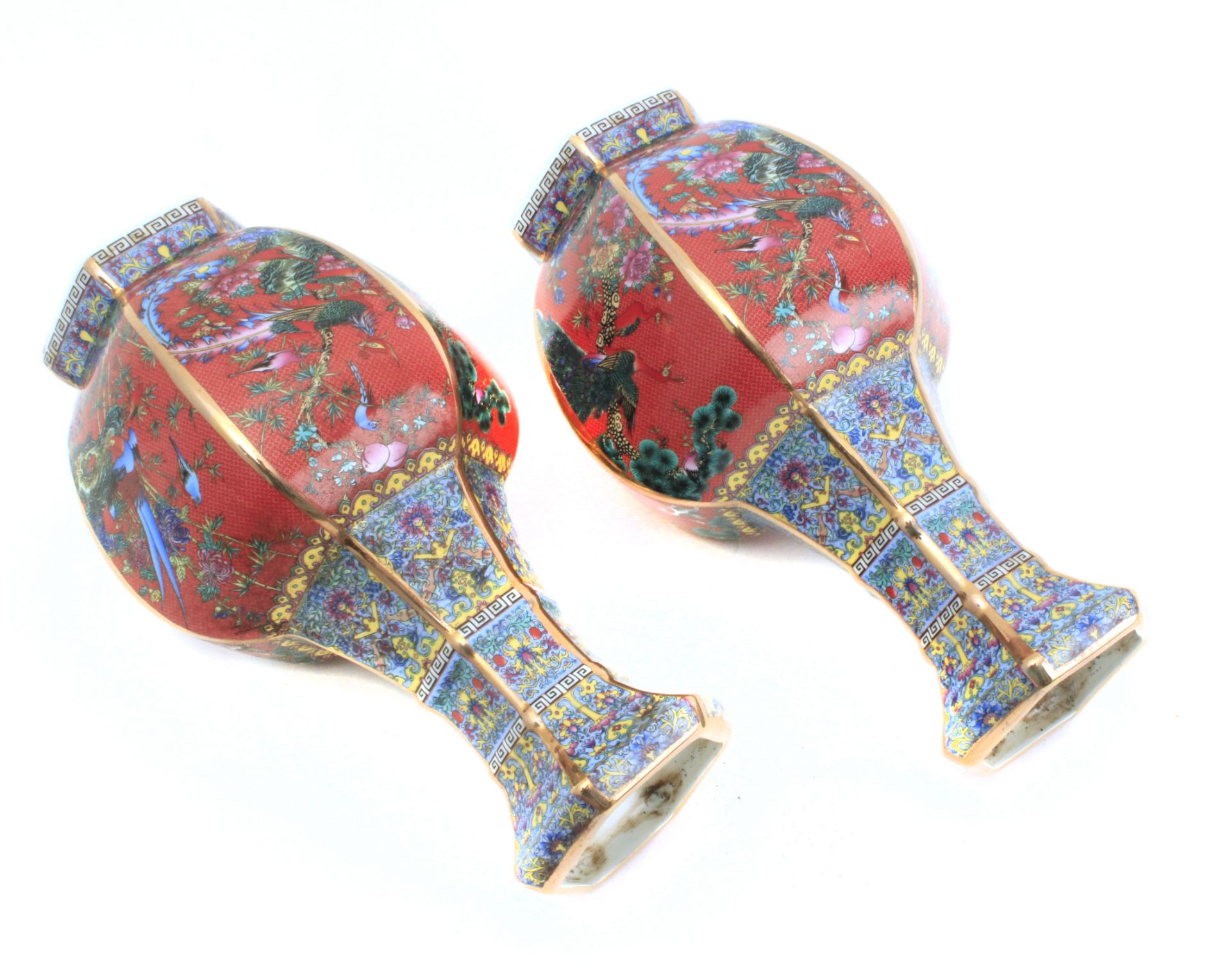 A pair of first third of 20th century porcelain vases from the Republic period - Bild 3 aus 5