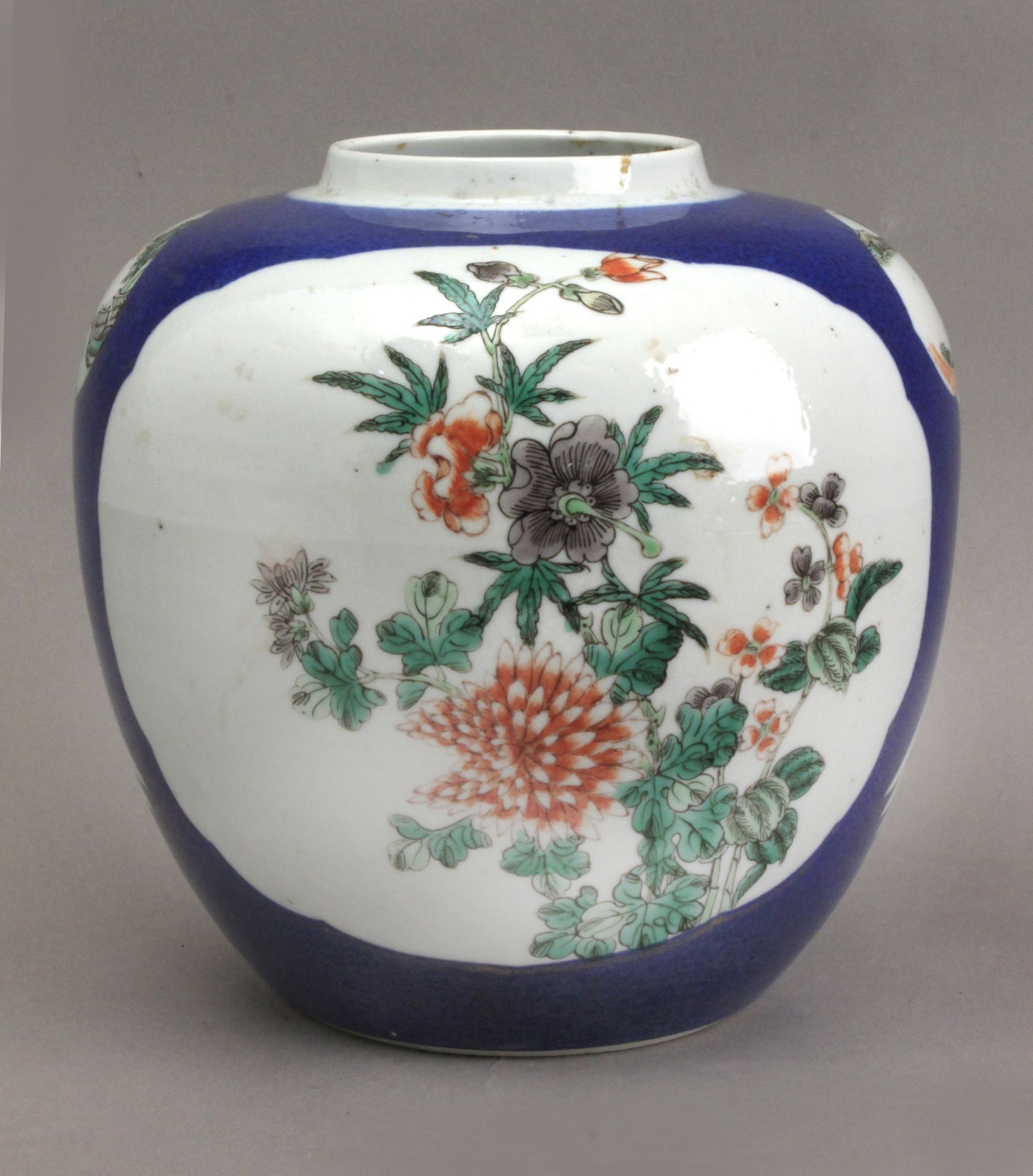 An 18th century Chinese porcelain ginger pot