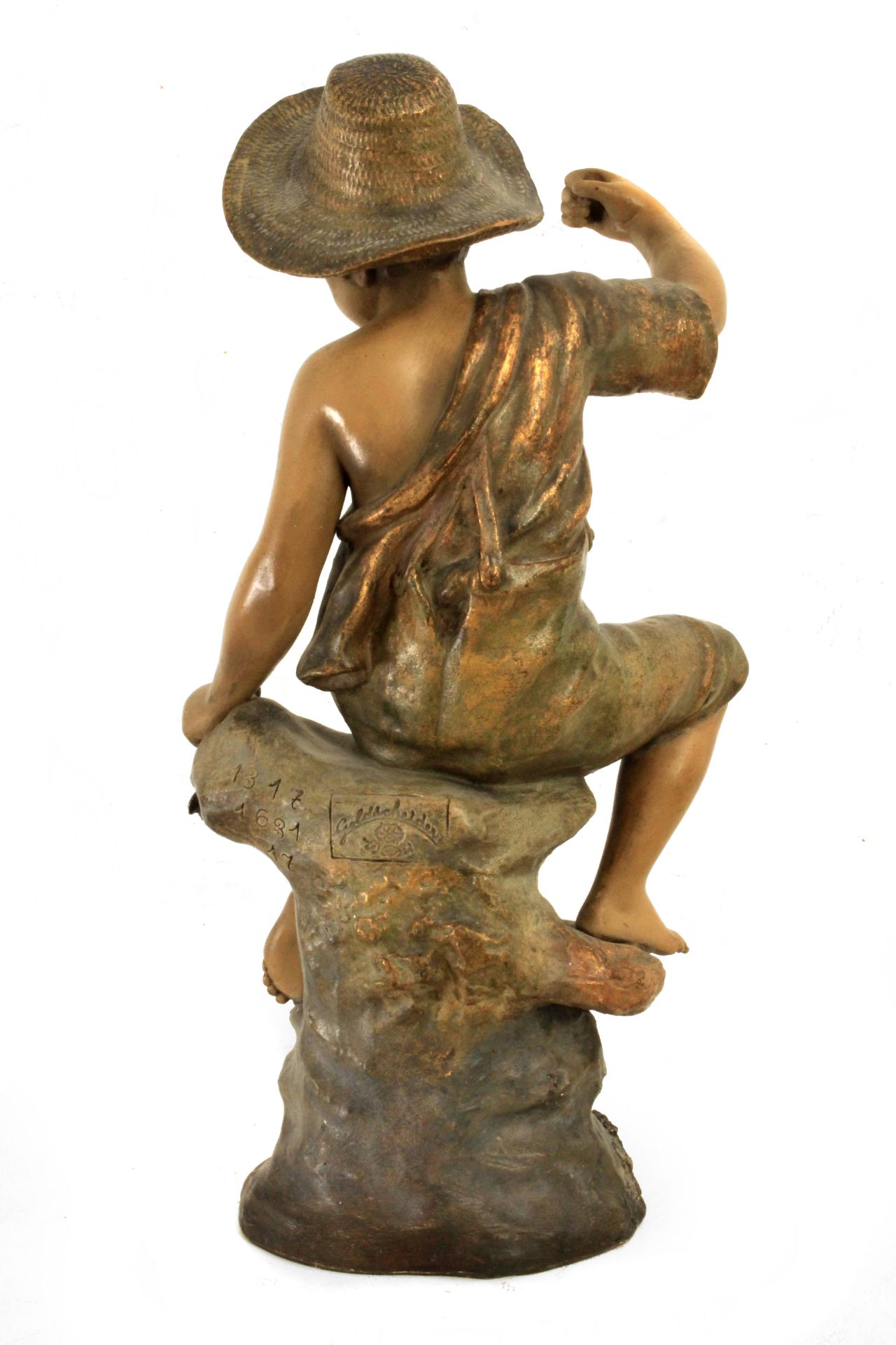 A 20th century figure of a fisher boy in Goldscheider terracotta - Bild 3 aus 4
