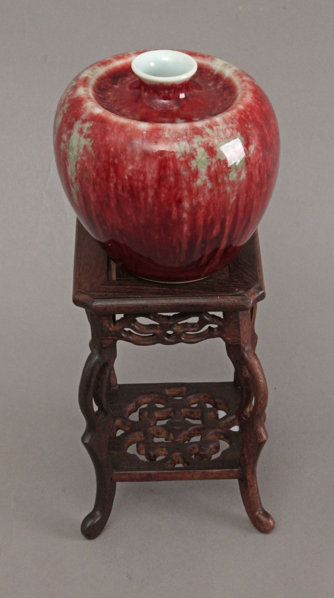 A 20th century Chinese vase in sang de boeuf porcelain from the Republic period