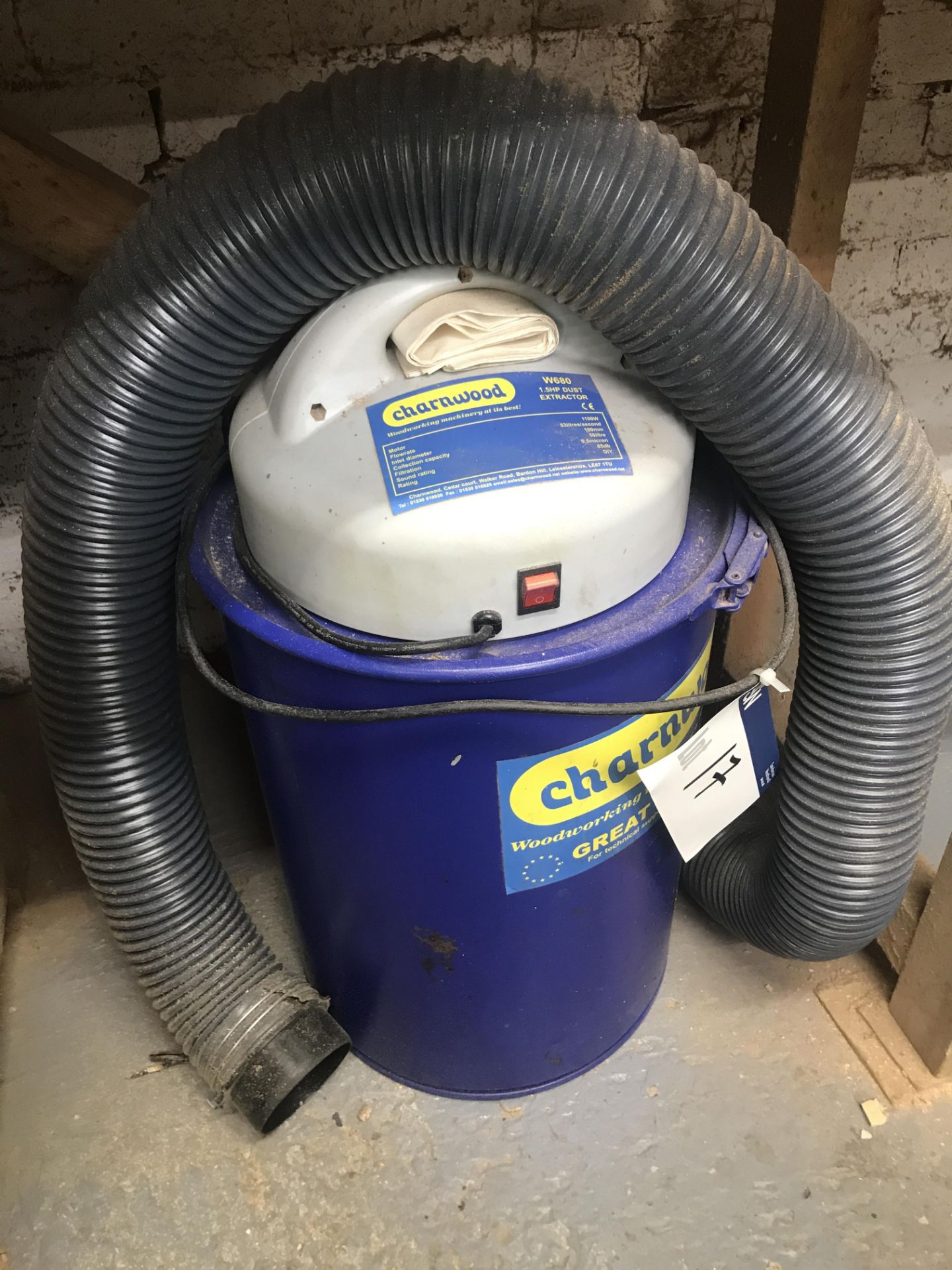 Charnwood W680 Dust Extraction Unit, single phase (note zero vat on hammer price, however vat will