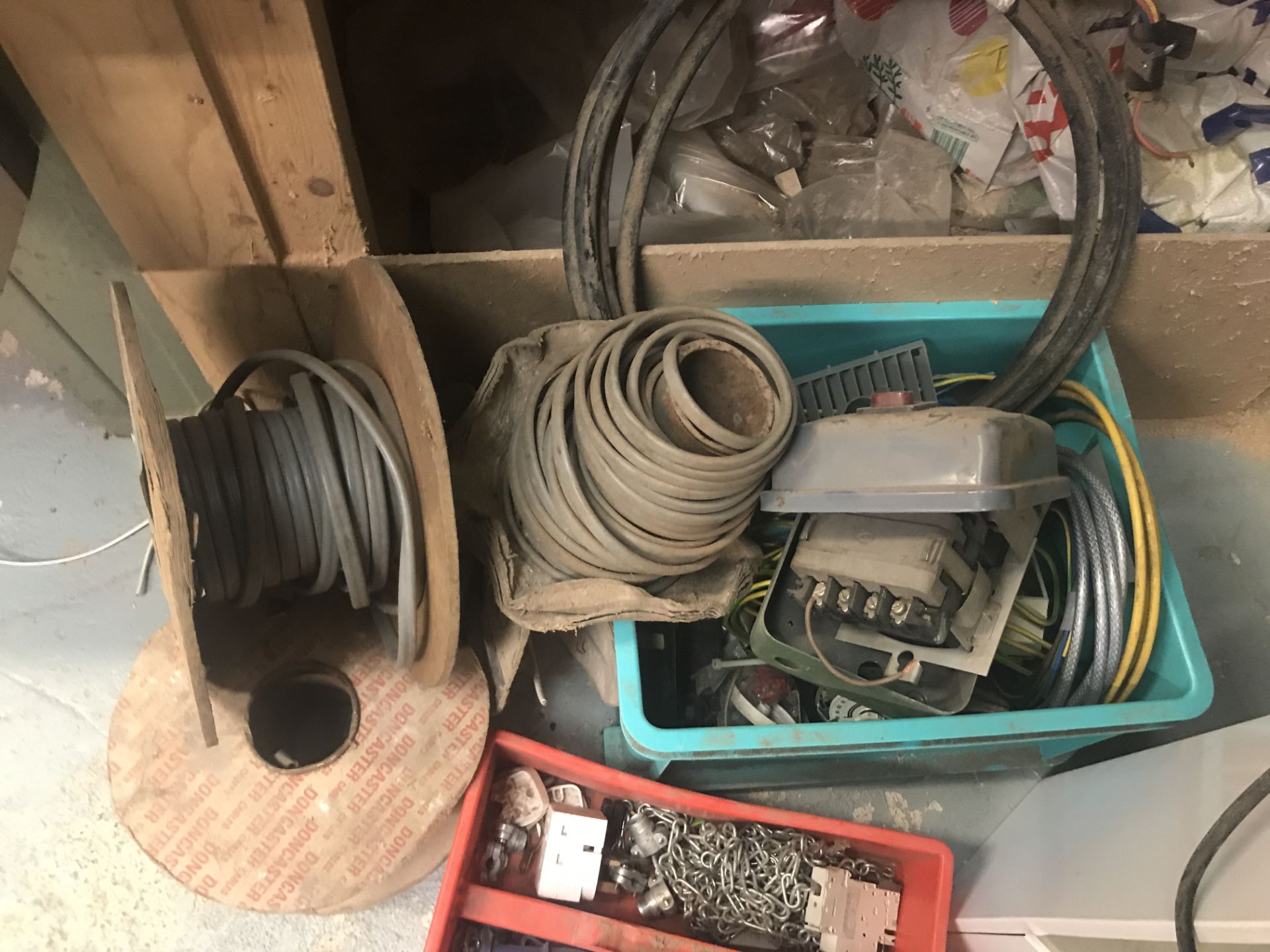Assorted Cable and Electrical Equipment, as set out (note zero vat on hammer price, however vat will - Bild 2 aus 4
