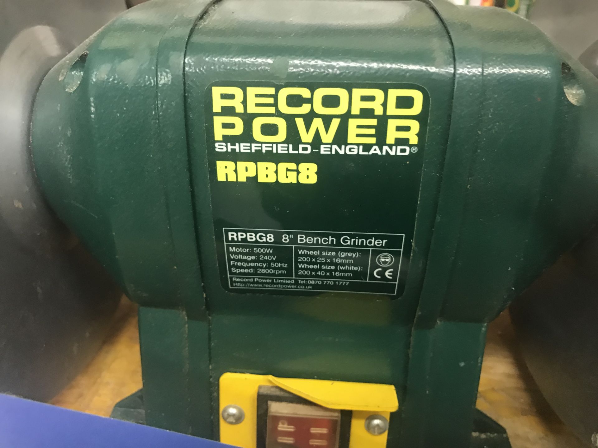 Record RPBG8 Double Ended Bench Grinder, 240V (note zero vat on hammer price, however vat will be - Image 2 of 4