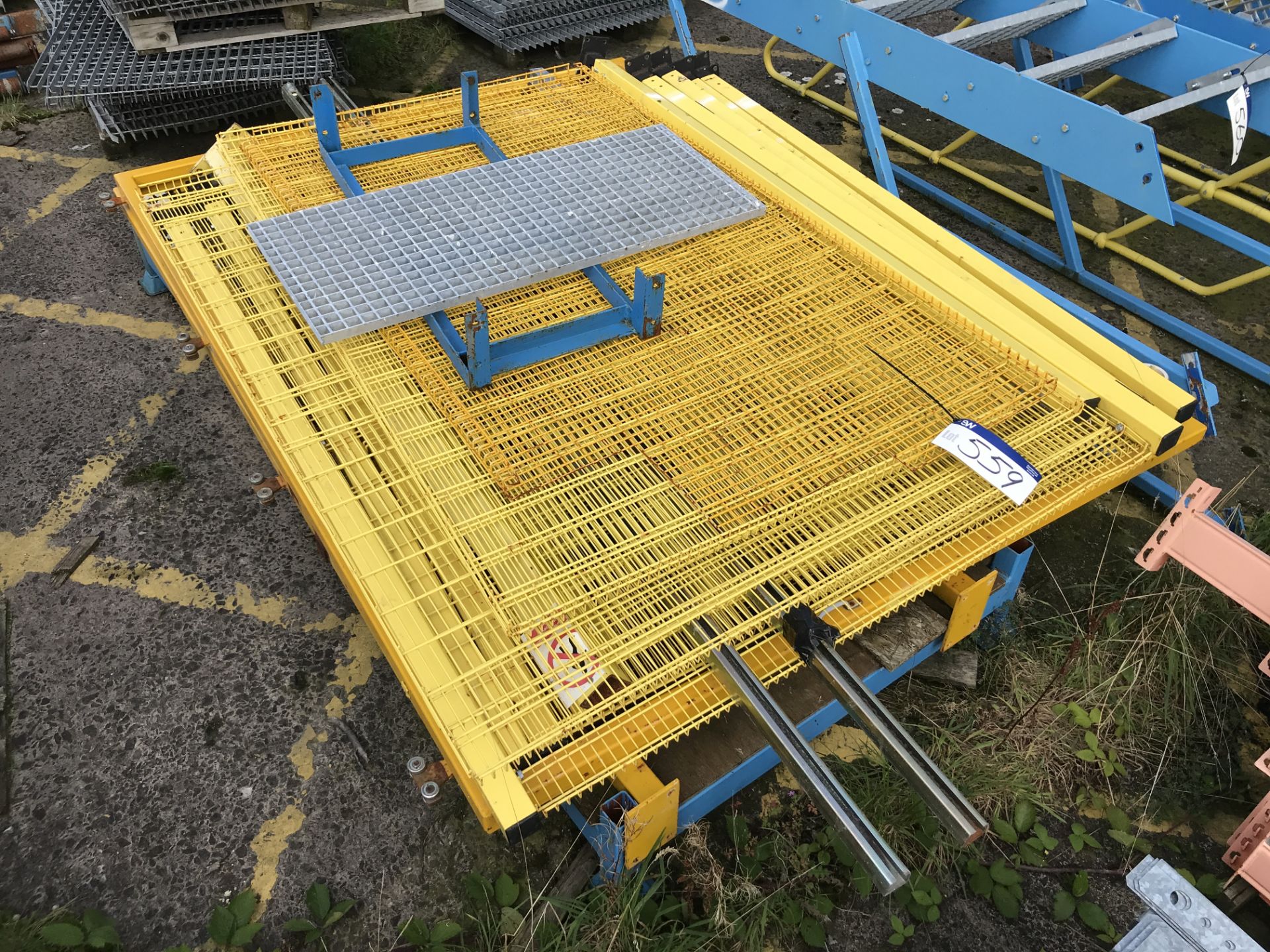 Assorted Safety Fencing, with steel post pallet