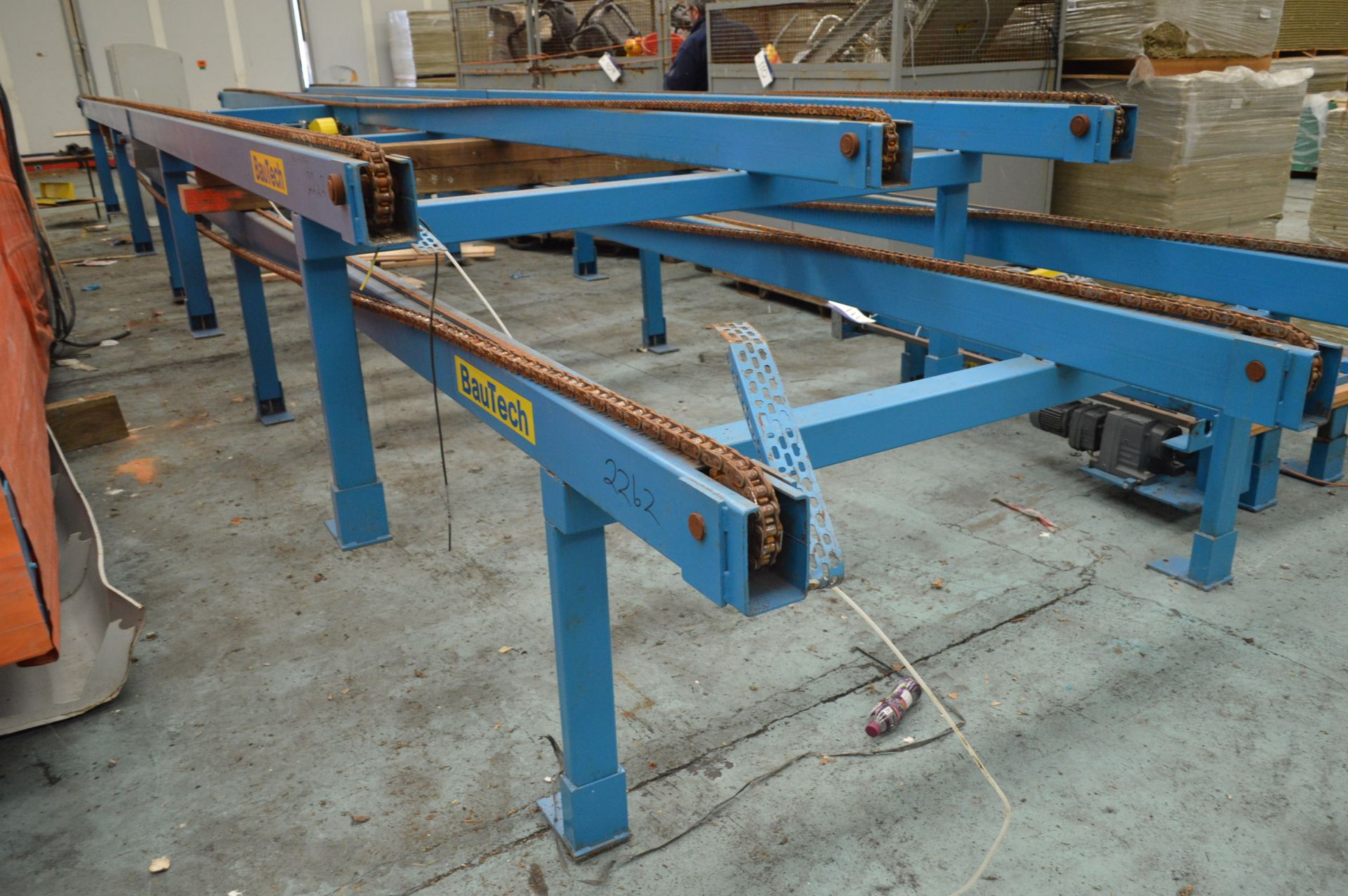 Two BauTech Chain Conveyor Units, each approx. 2m wide x up to 11m long - Bild 3 aus 3