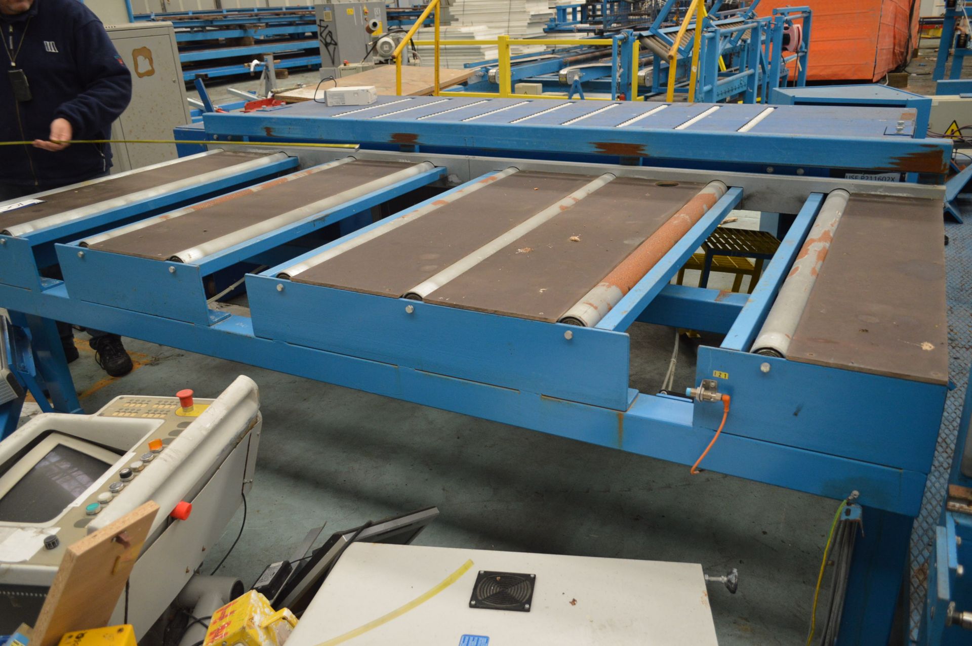 Powered Roller Conveyor Unit, approx. 1.33m wide on rollers x approx. 3.2m long overall - Image 2 of 2